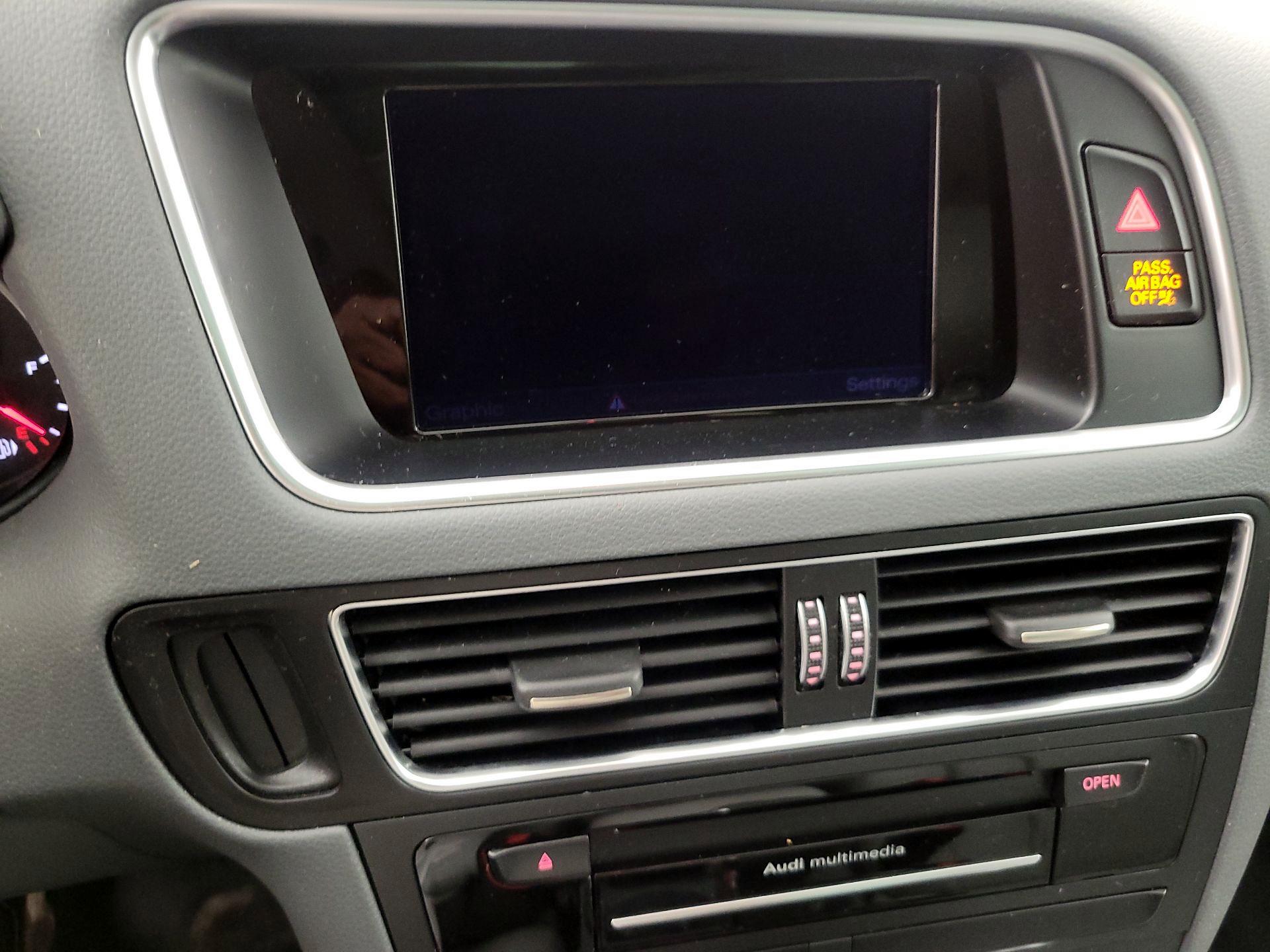 Thumbnail: 2016 Audi Q5 - 15
