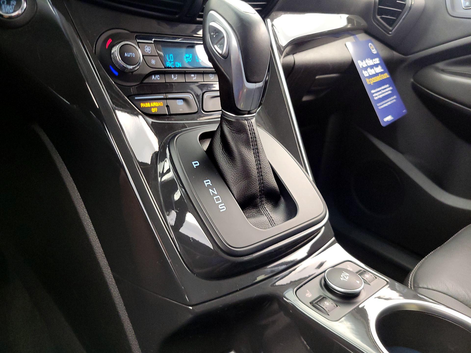 Thumbnail: 2015 Ford Escape - 18