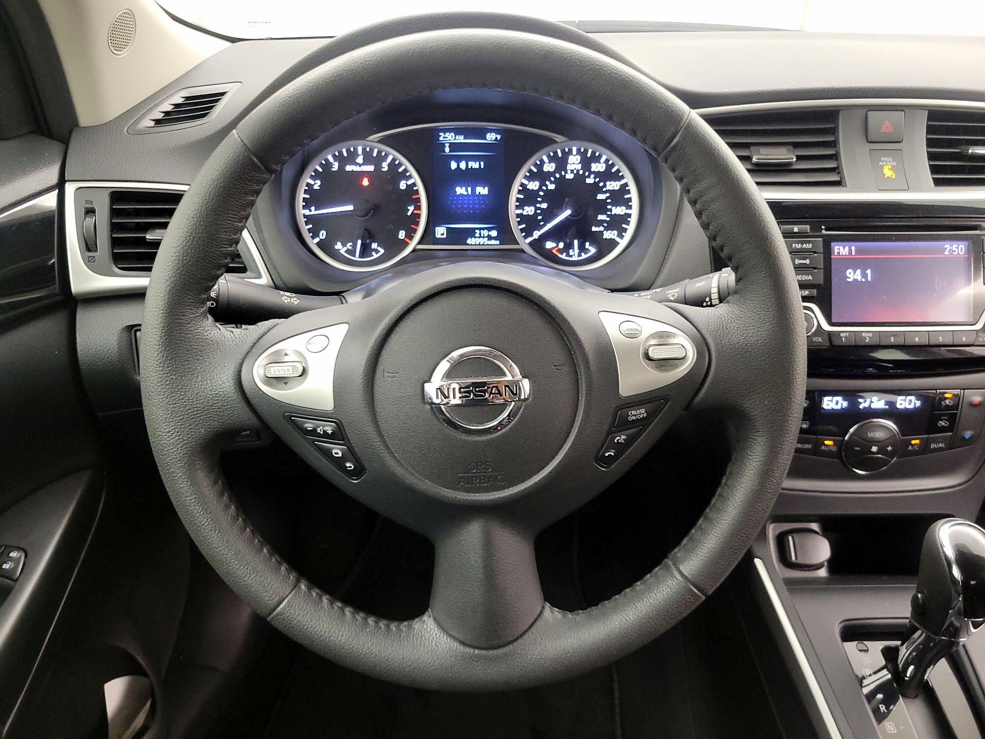 Thumbnail: 2018 Nissan Sentra - 10