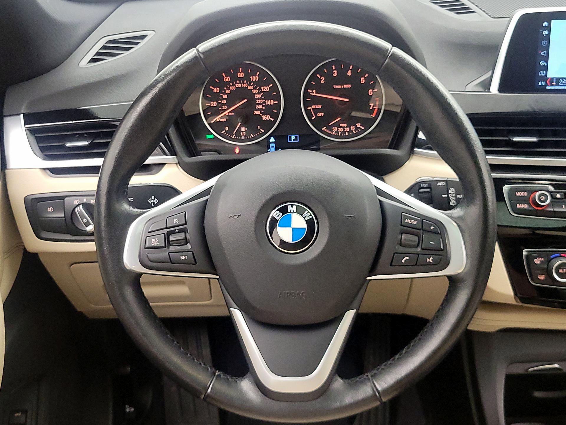 Thumbnail: 2018 BMW X1 - 10