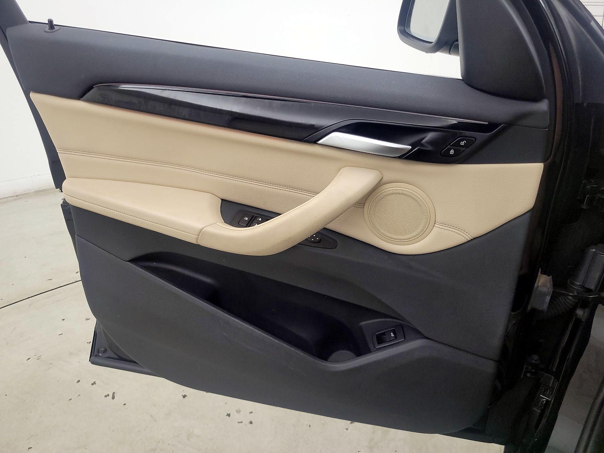 Thumbnail: 2018 BMW X1 - 12