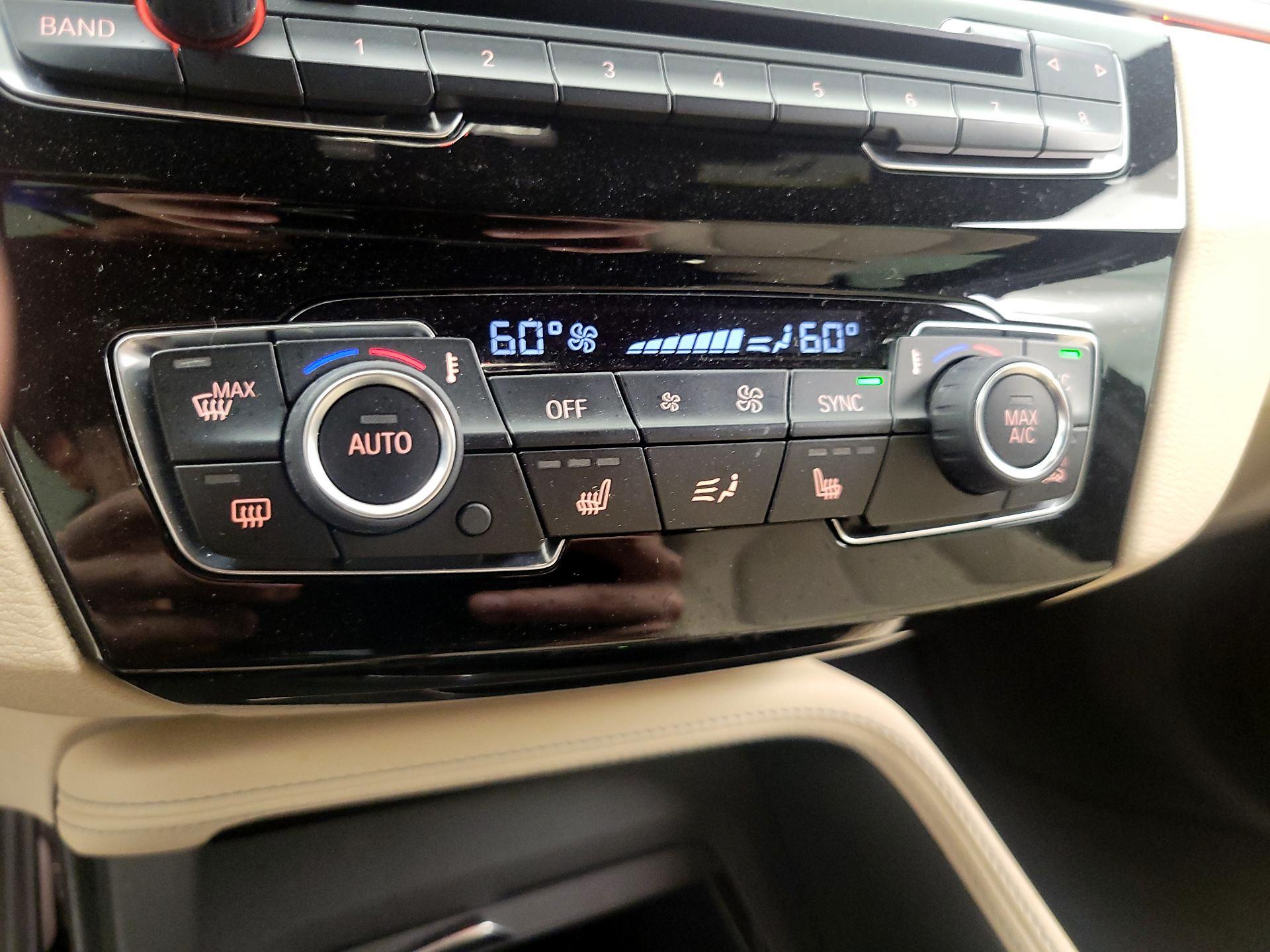 Thumbnail: 2018 BMW X1 - 17