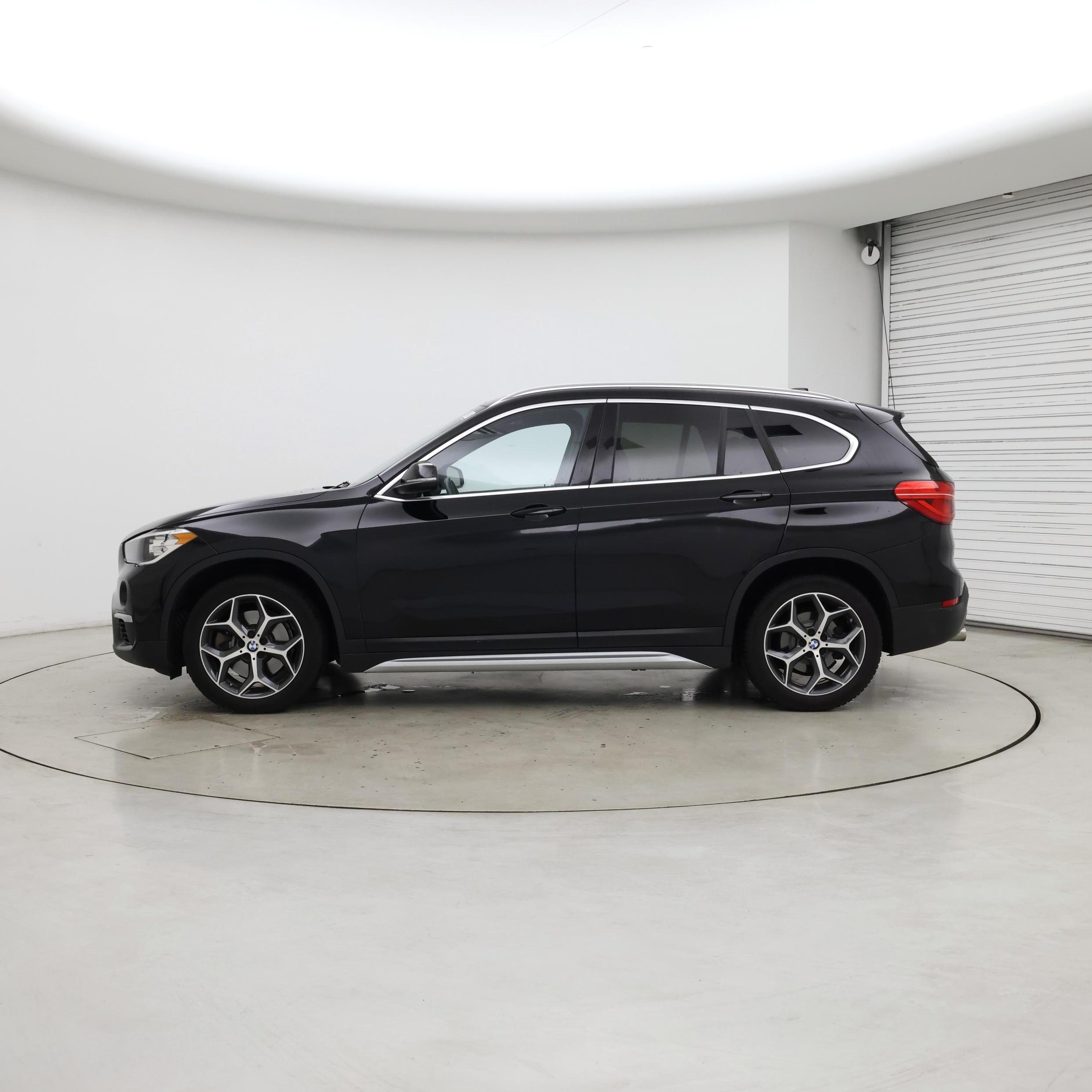 Thumbnail: 2018 BMW X1 - 3