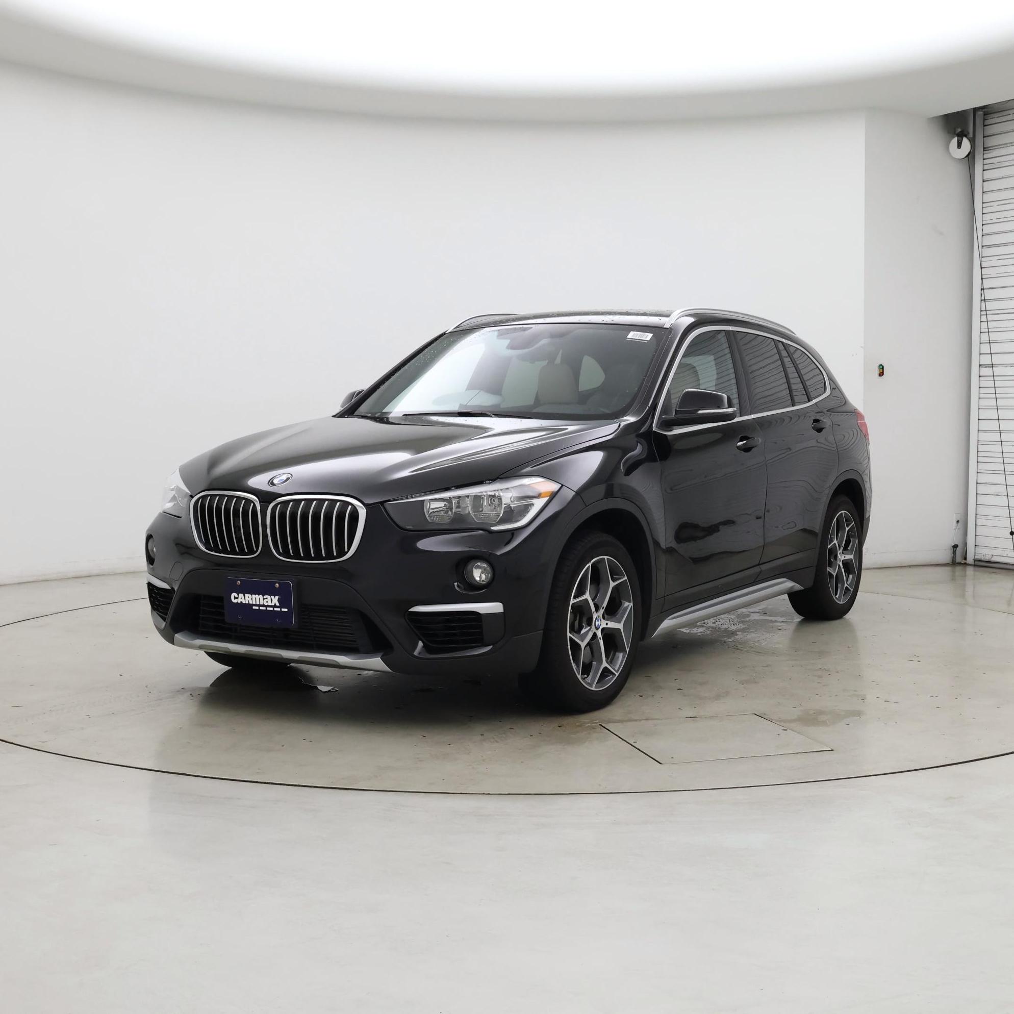Thumbnail: 2018 BMW X1 - 4
