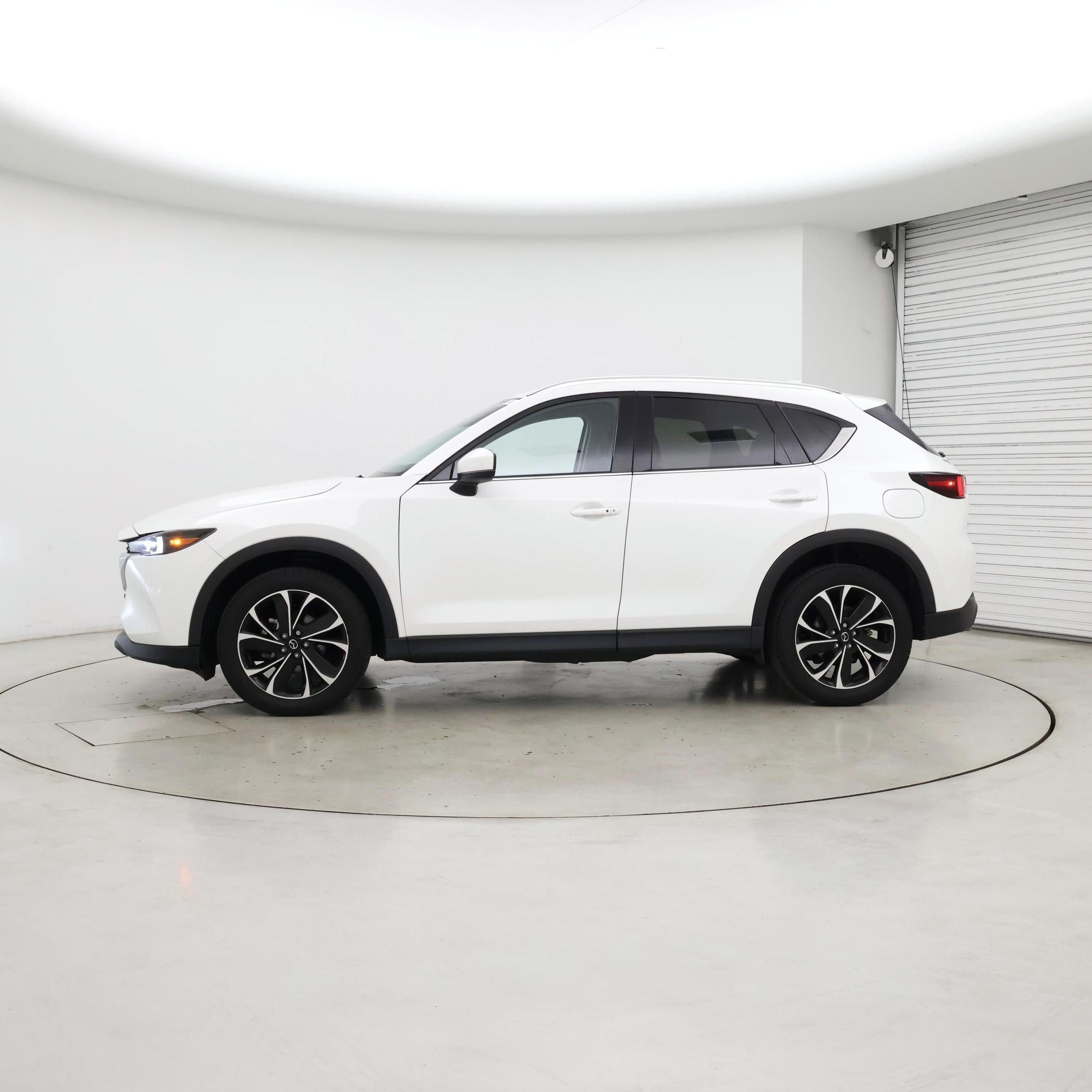 Thumbnail: 2022 Mazda CX-5 - 3