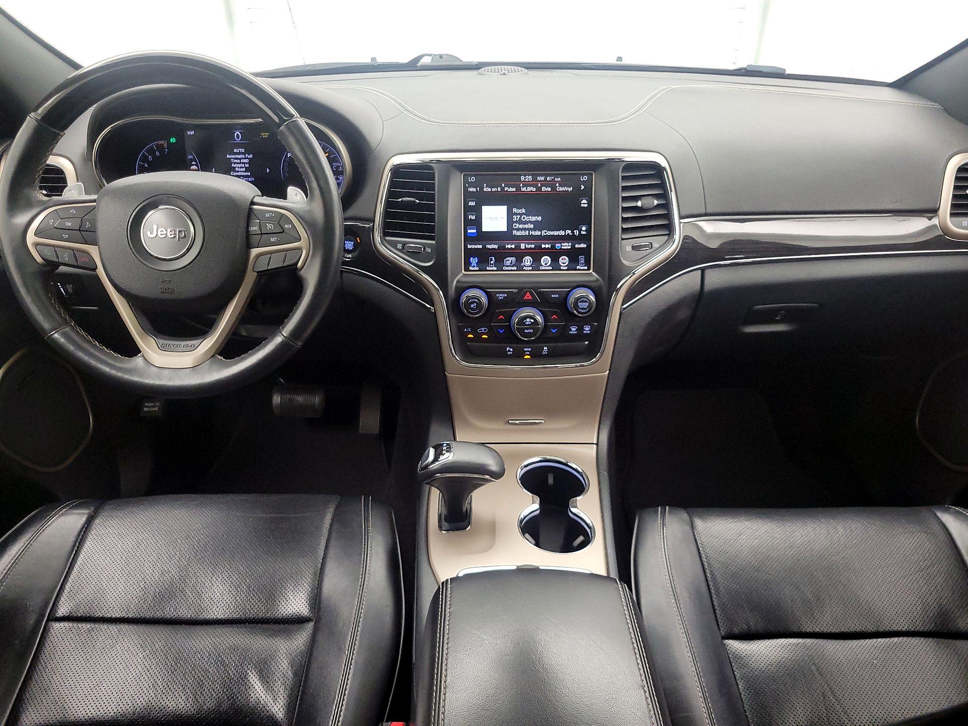 Thumbnail: 2015 Jeep Grand Cherokee - 9