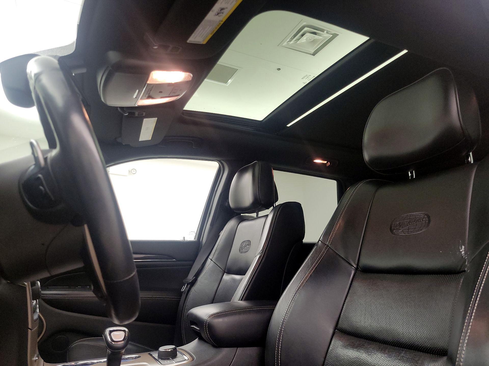 Thumbnail: 2015 Jeep Grand Cherokee - 20