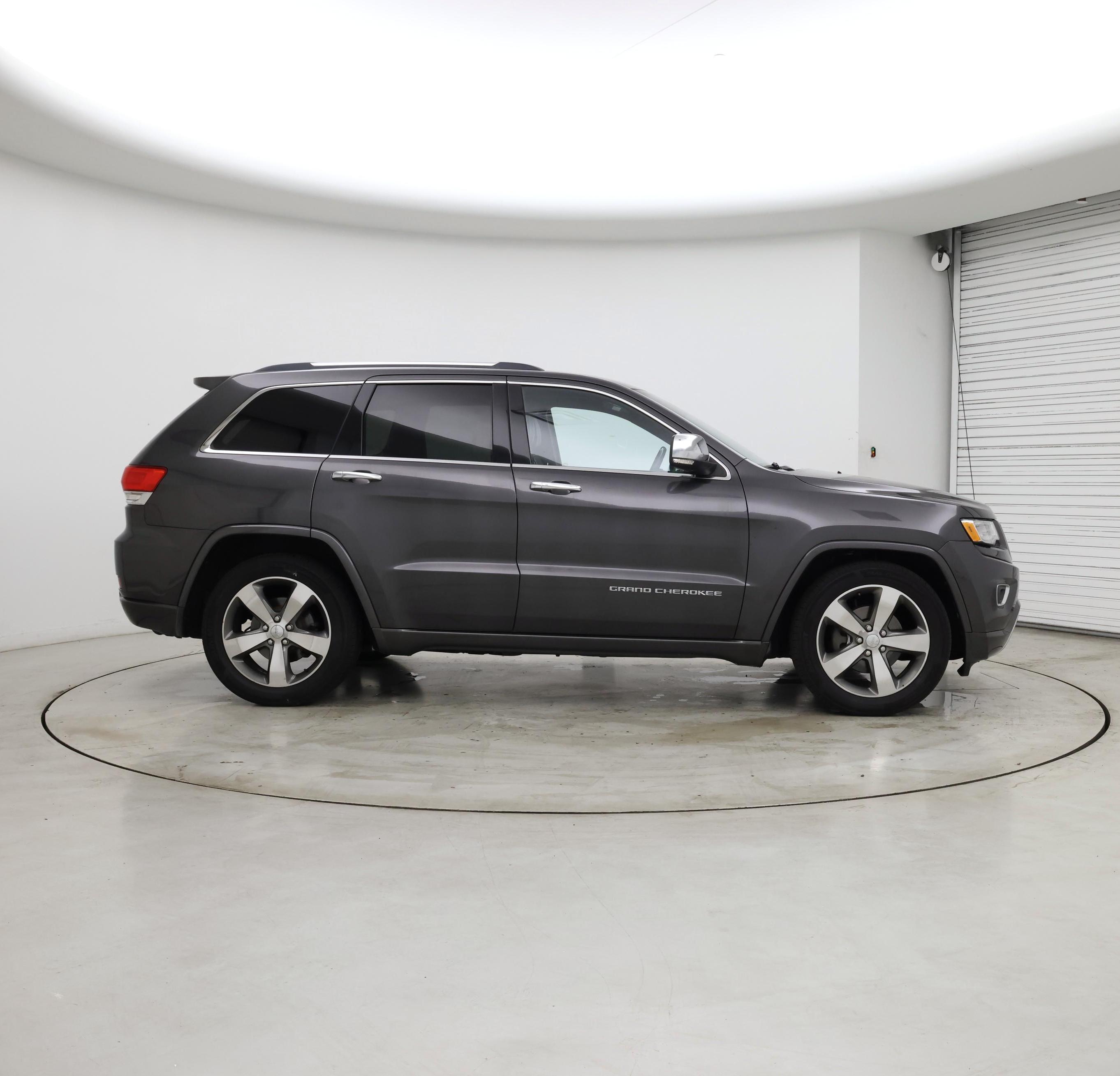 Thumbnail: 2015 Jeep Grand Cherokee - 7