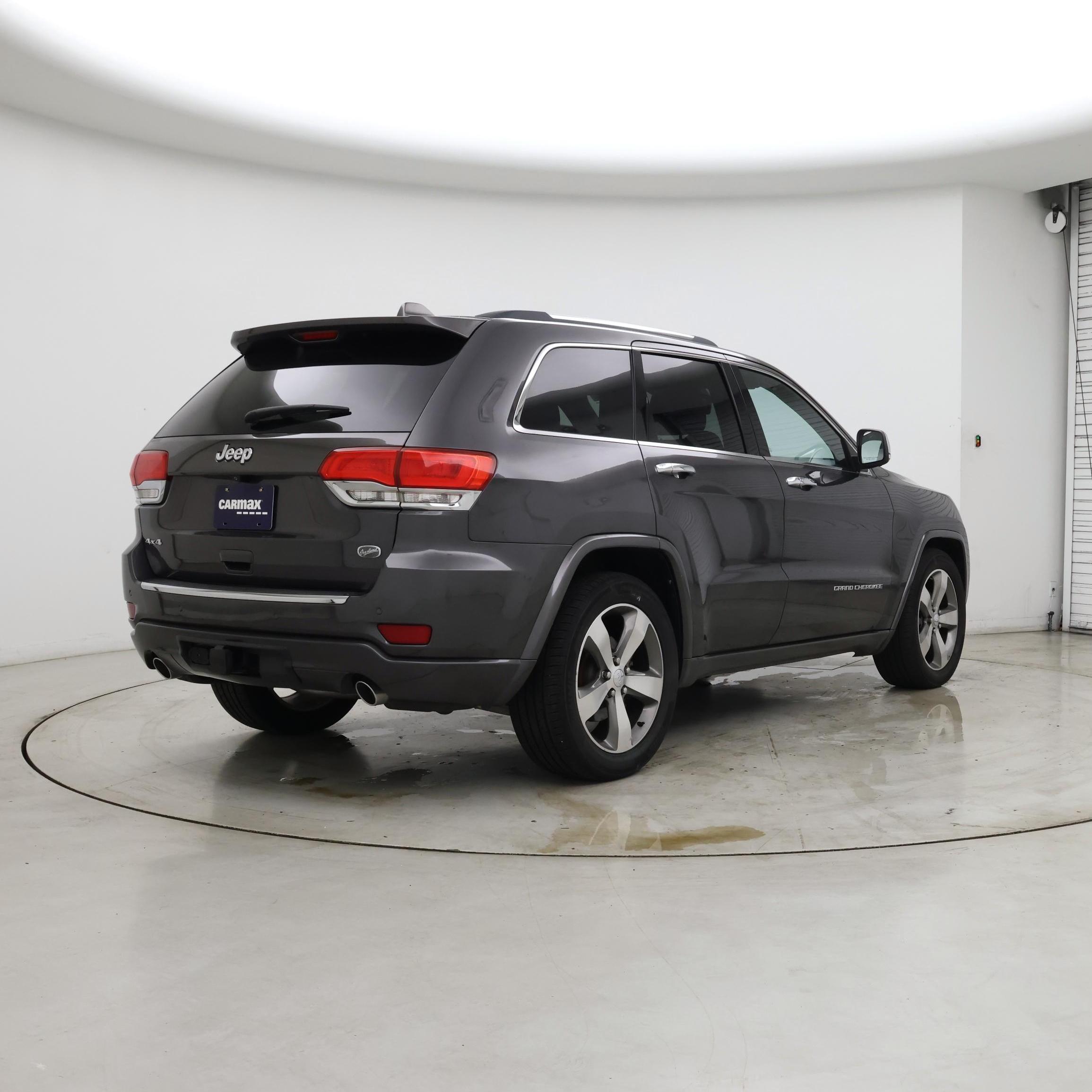Thumbnail: 2015 Jeep Grand Cherokee - 8