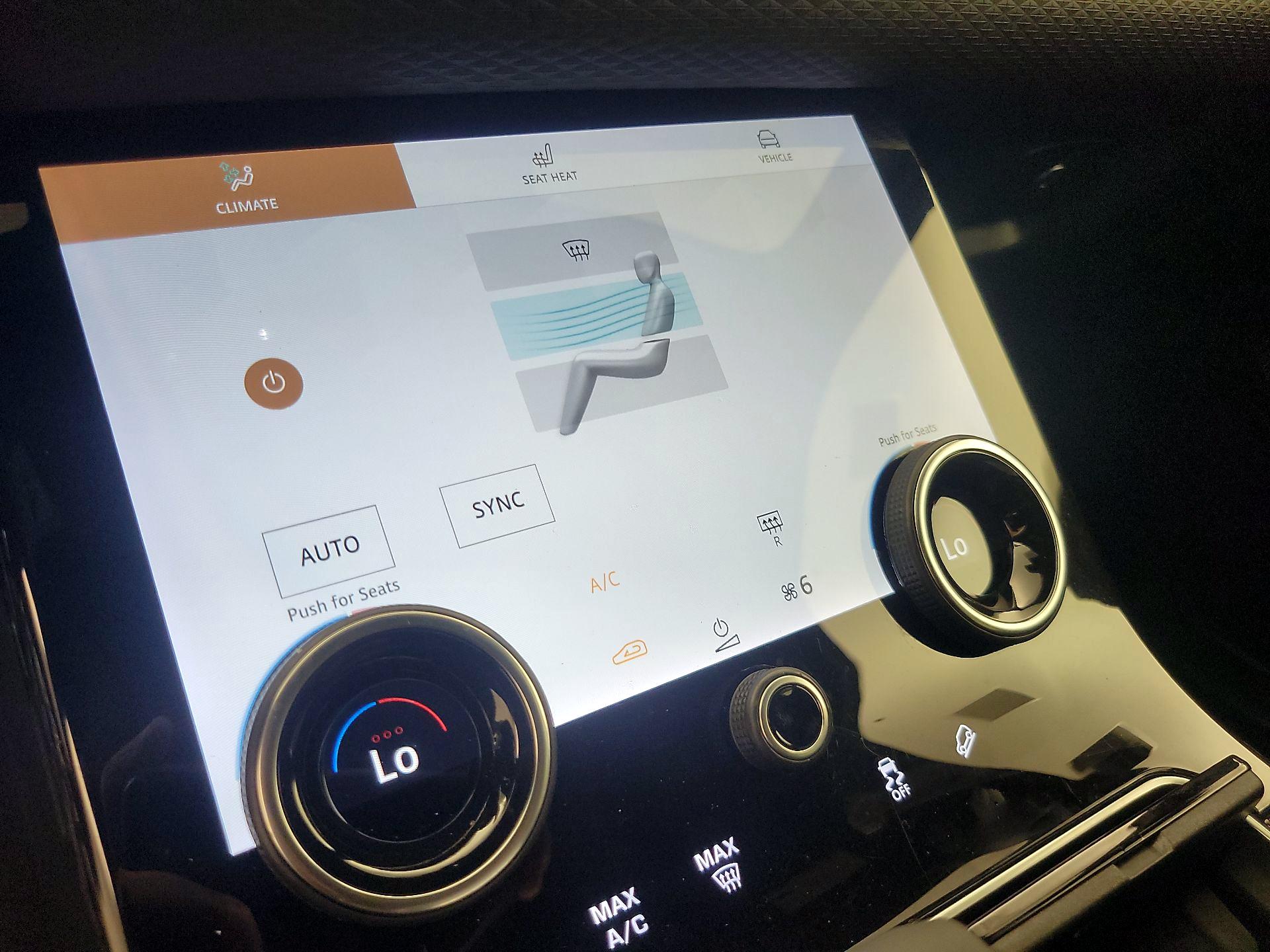 Thumbnail: 2021 Land Rover Range Rover Velar - 17