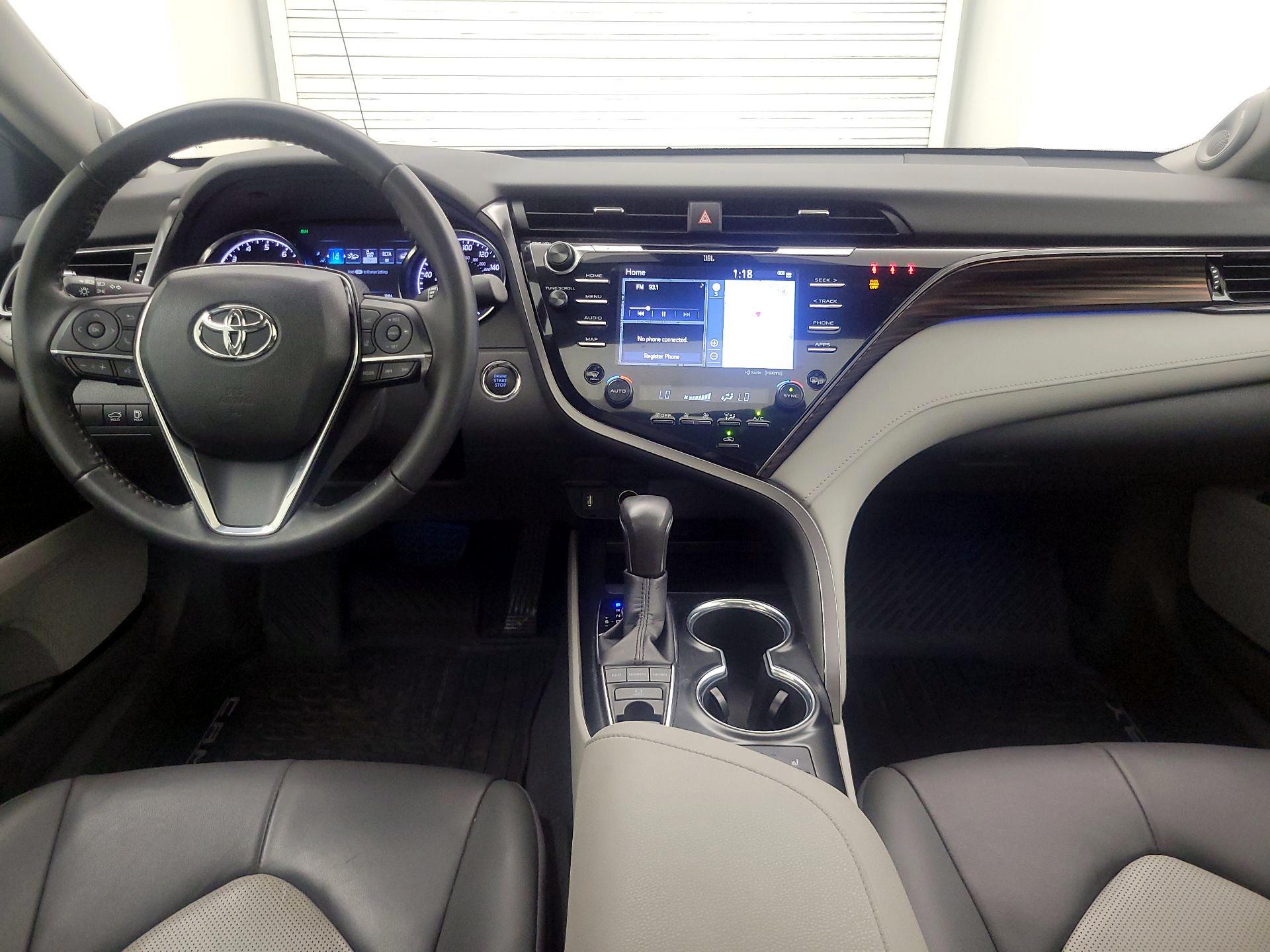 Thumbnail: 2020 Toyota Camry - 9