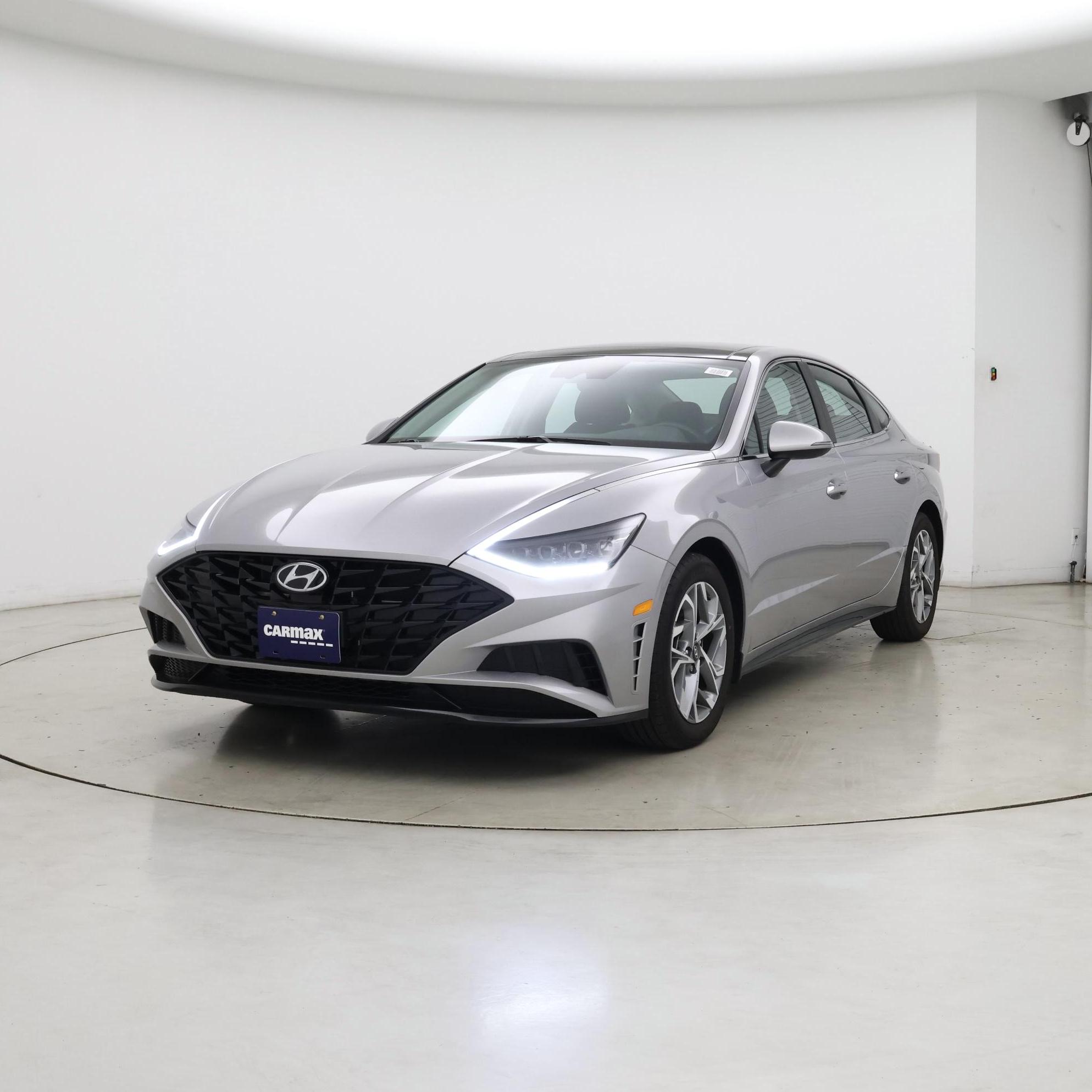 Thumbnail: 2023 Hyundai Sonata - 4