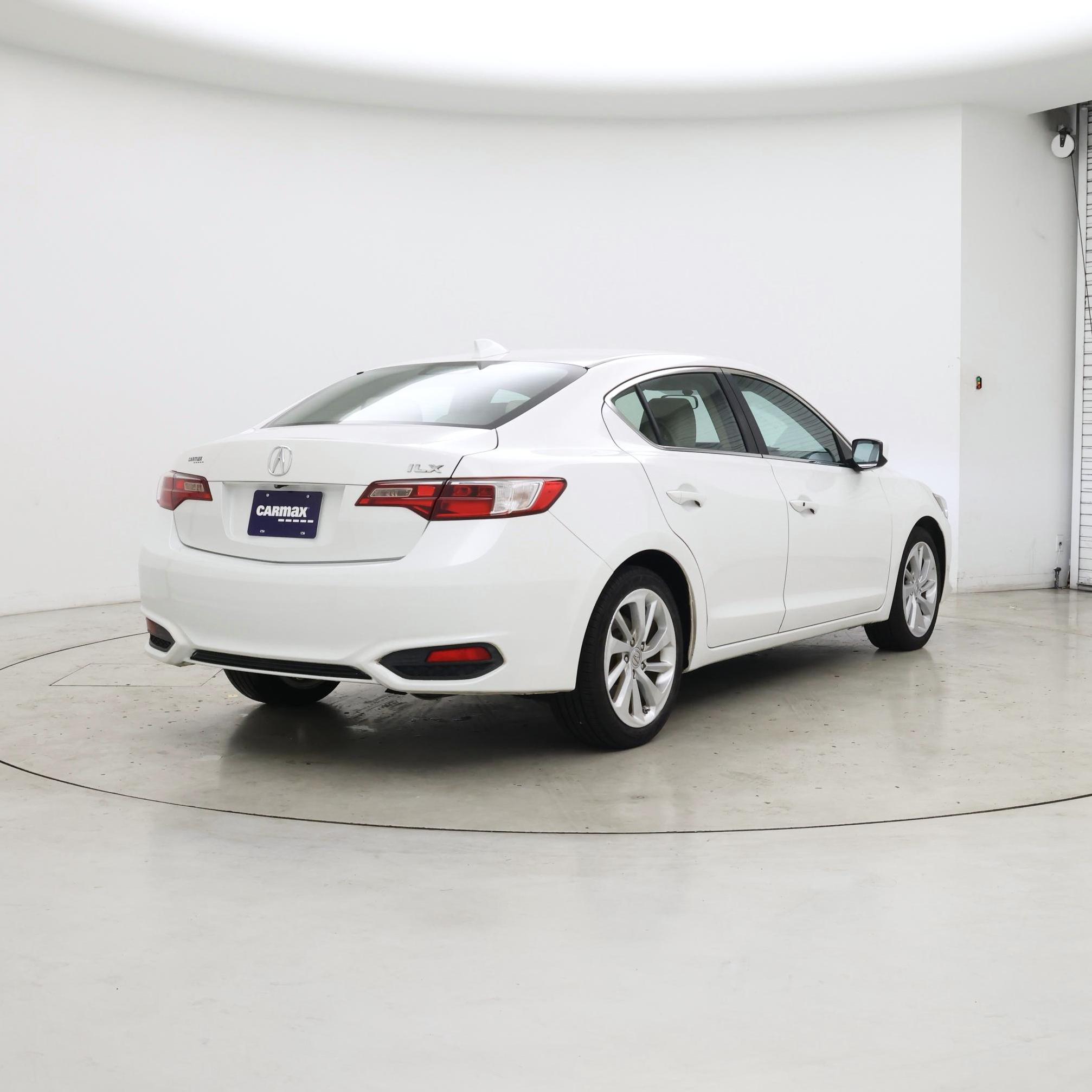 Thumbnail: 2017 Acura ILX - 8