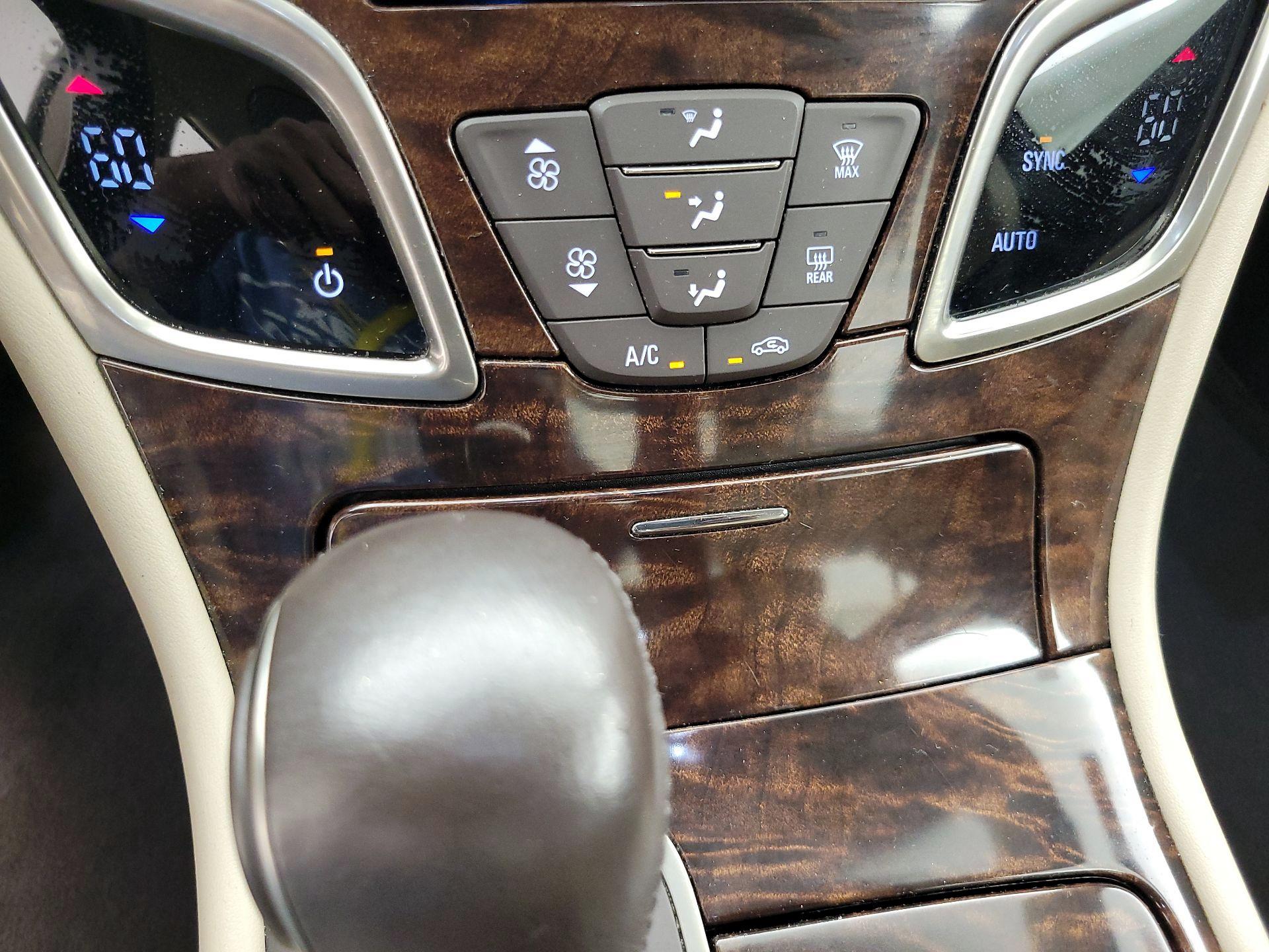 Thumbnail: 2014 Buick LaCrosse - 15