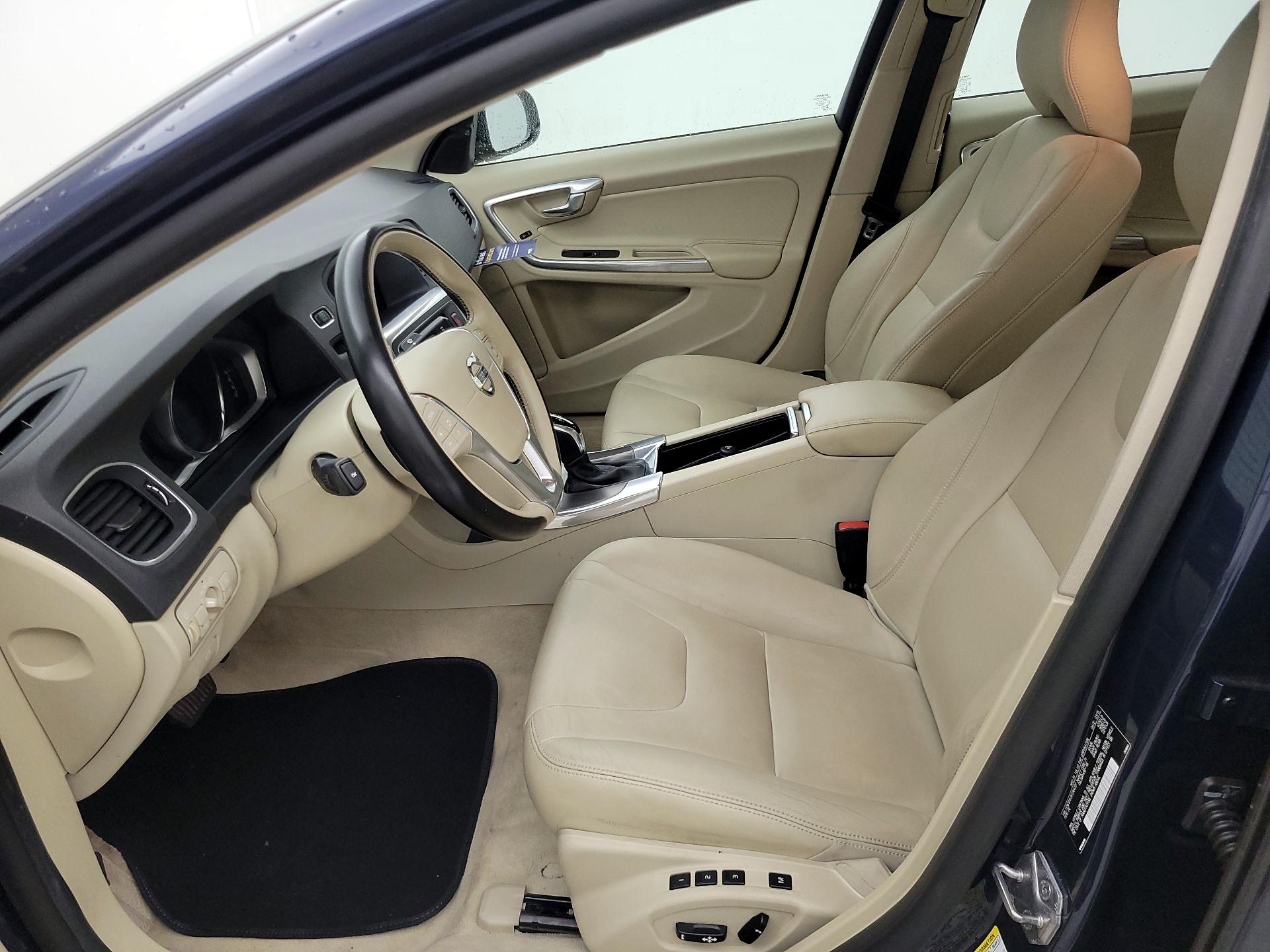 Thumbnail: 2015 Volvo S60 - 11