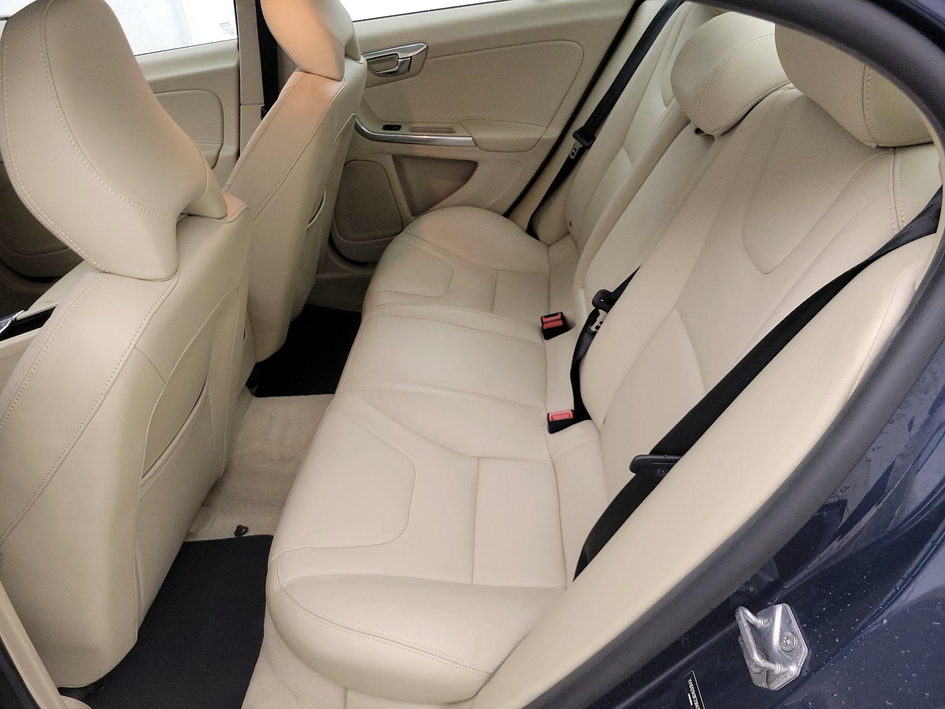 Thumbnail: 2015 Volvo S60 - 20