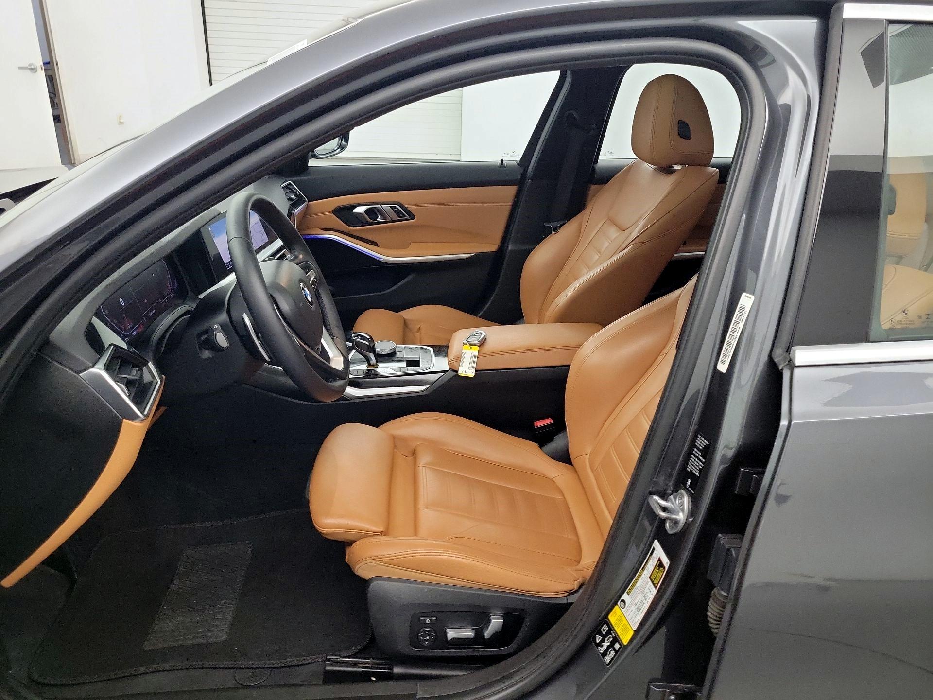 Thumbnail: 2019 BMW 3 Series - 9