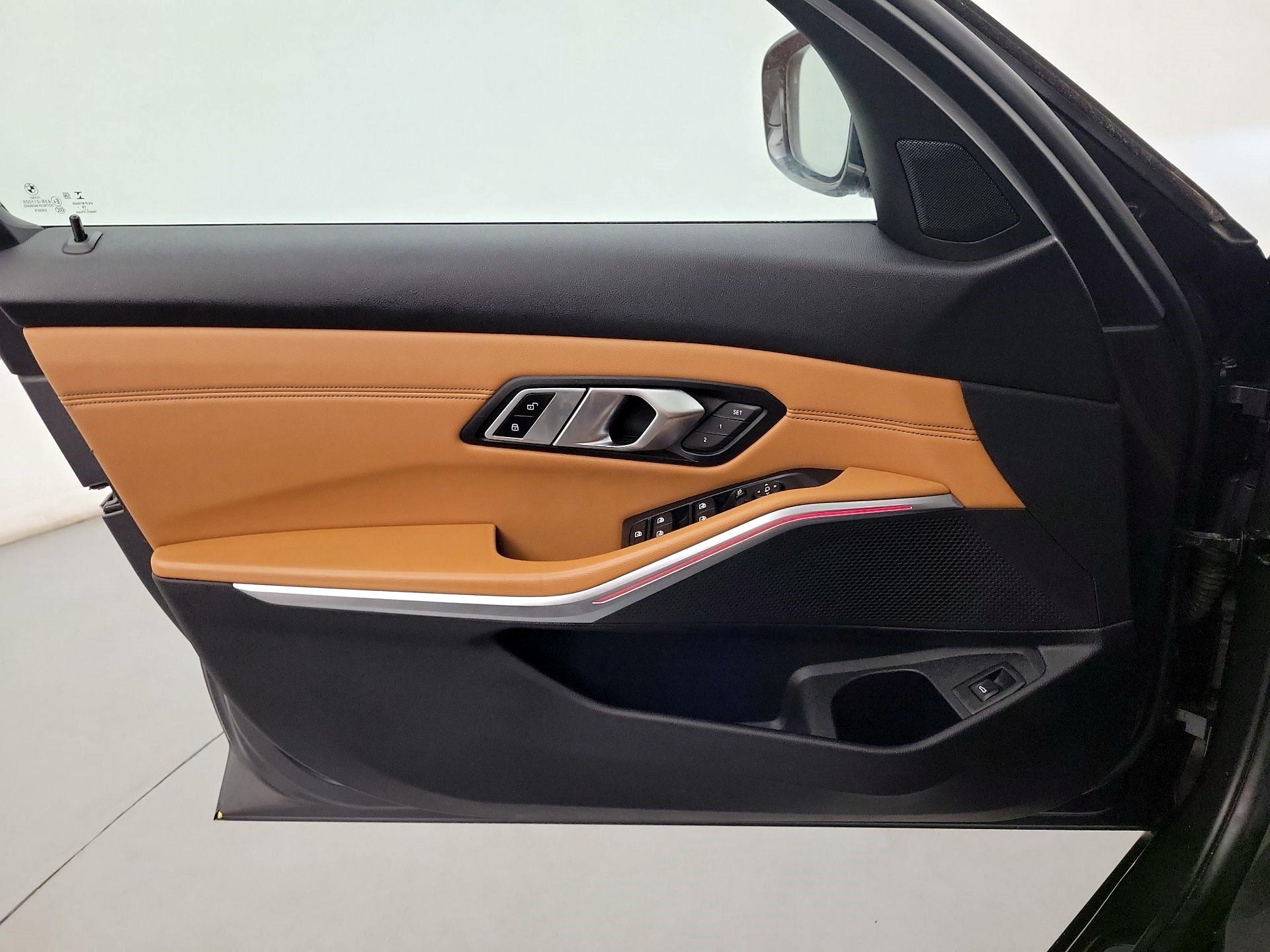 Thumbnail: 2019 BMW 3 Series - 10