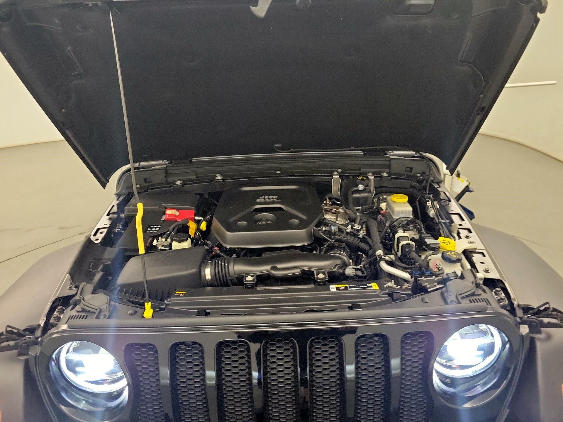 Thumbnail: 2021 Jeep Wrangler - 19