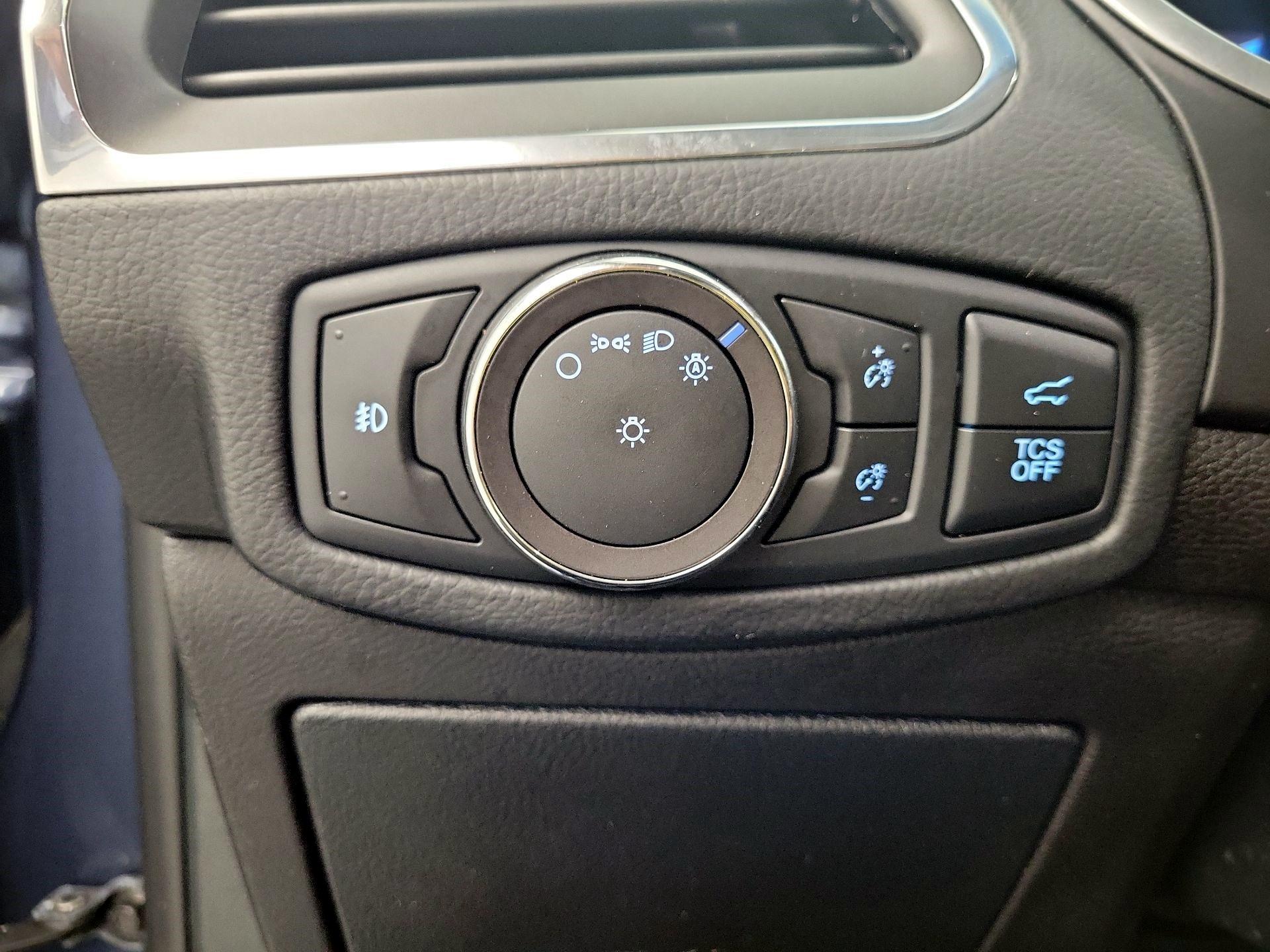 Thumbnail: 2019 Ford Edge - 11