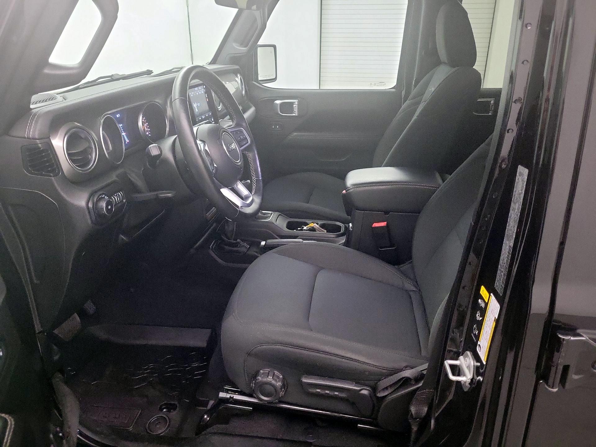 Thumbnail: 2021 Jeep Wrangler - 11