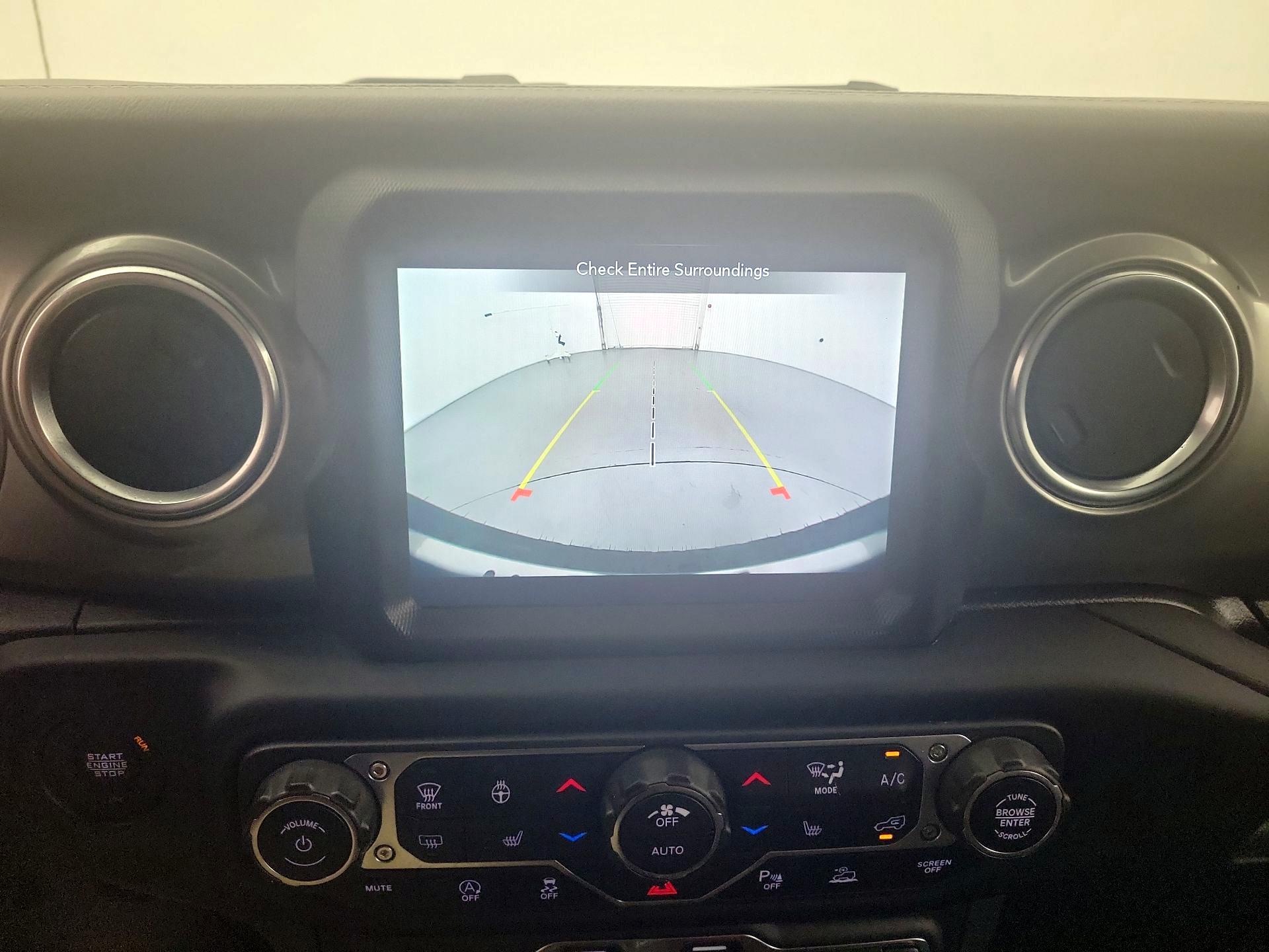 Thumbnail: 2021 Jeep Wrangler - 15