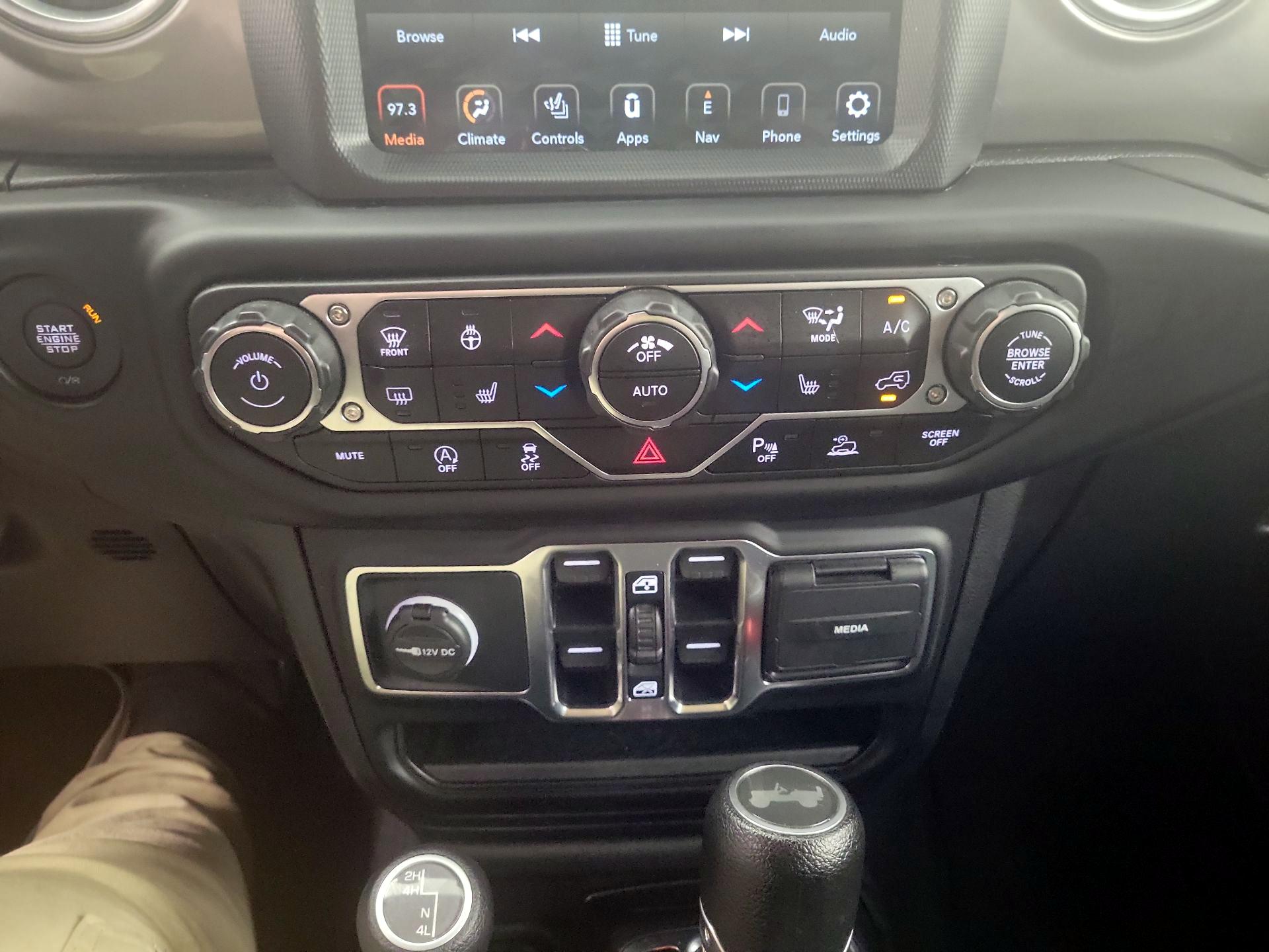 Thumbnail: 2021 Jeep Wrangler - 17