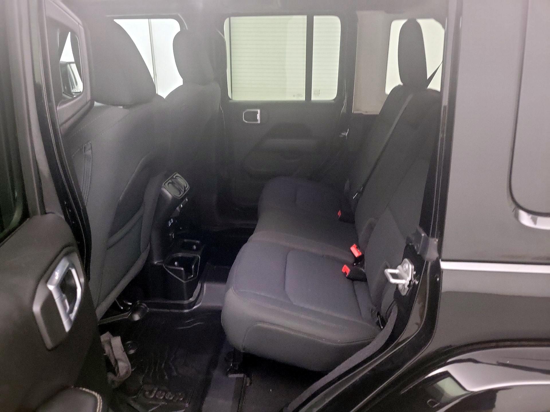 Thumbnail: 2021 Jeep Wrangler - 20