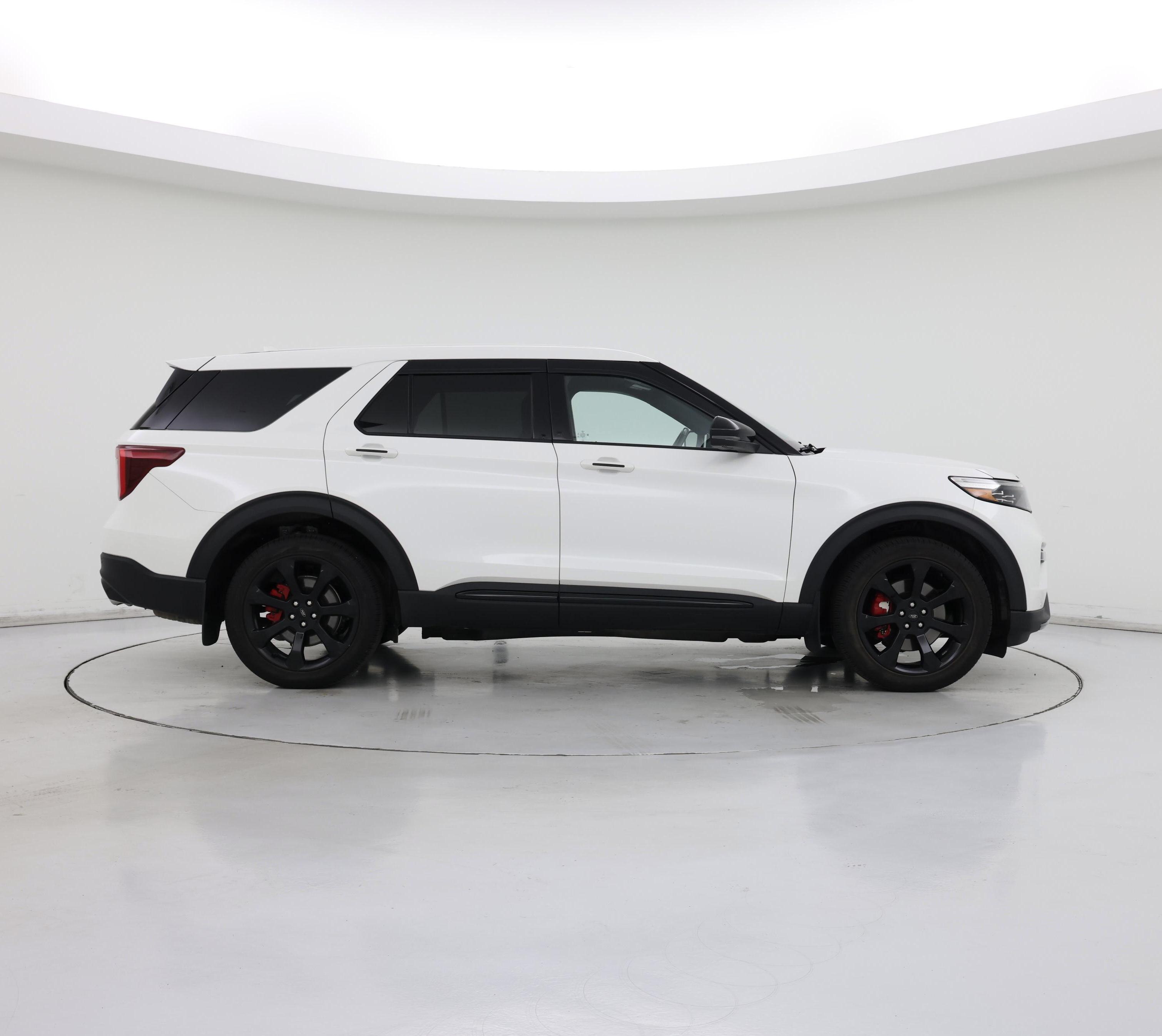 Thumbnail: 2022 Ford Explorer - 7