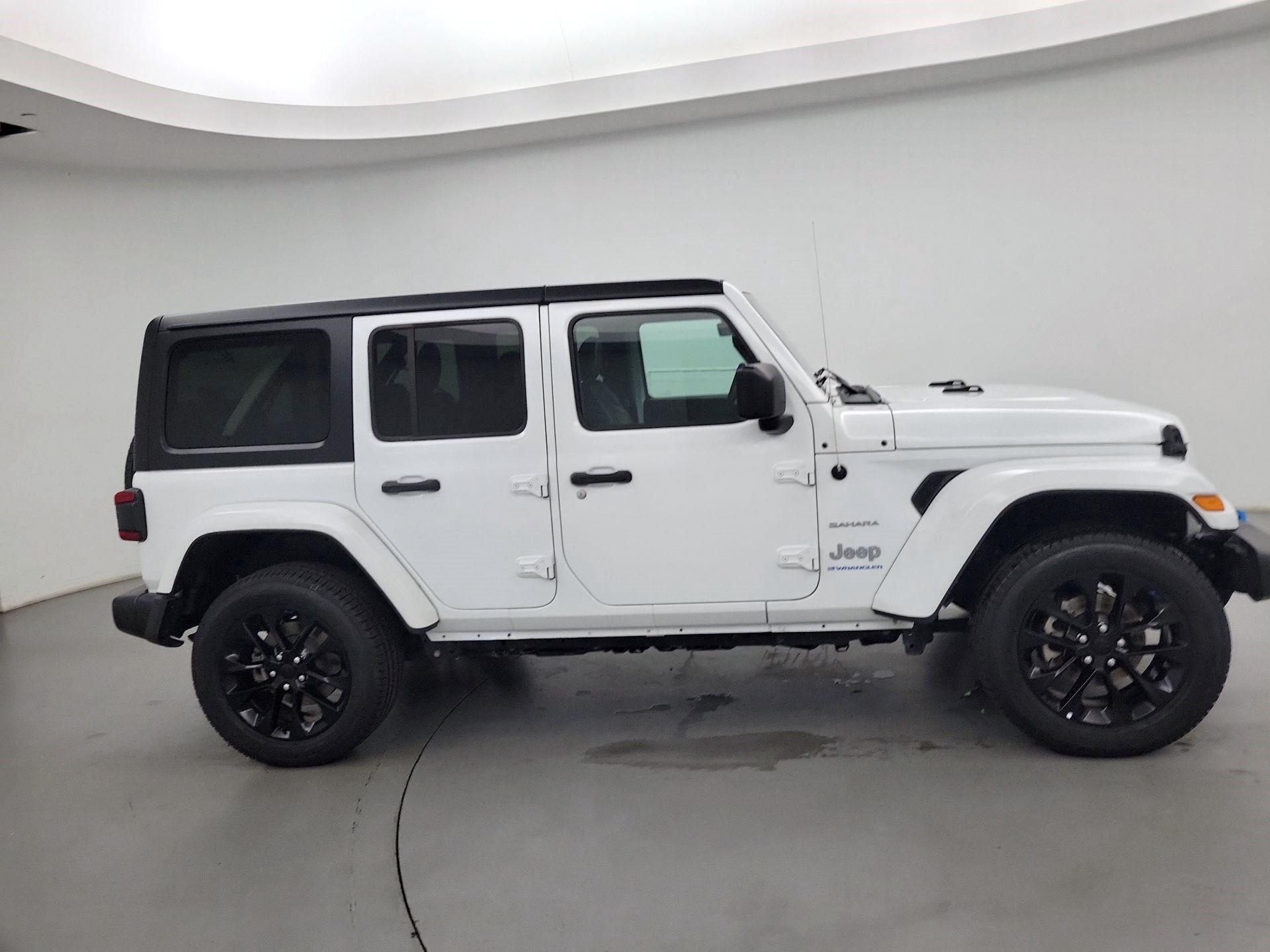 Thumbnail: 2023 Jeep Wrangler - 4