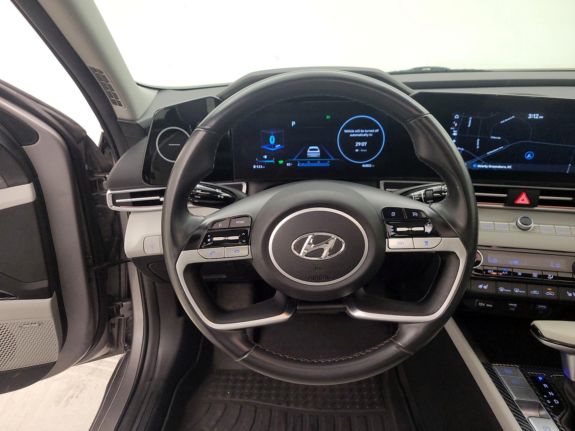 Thumbnail: 2023 Hyundai Elantra - 10