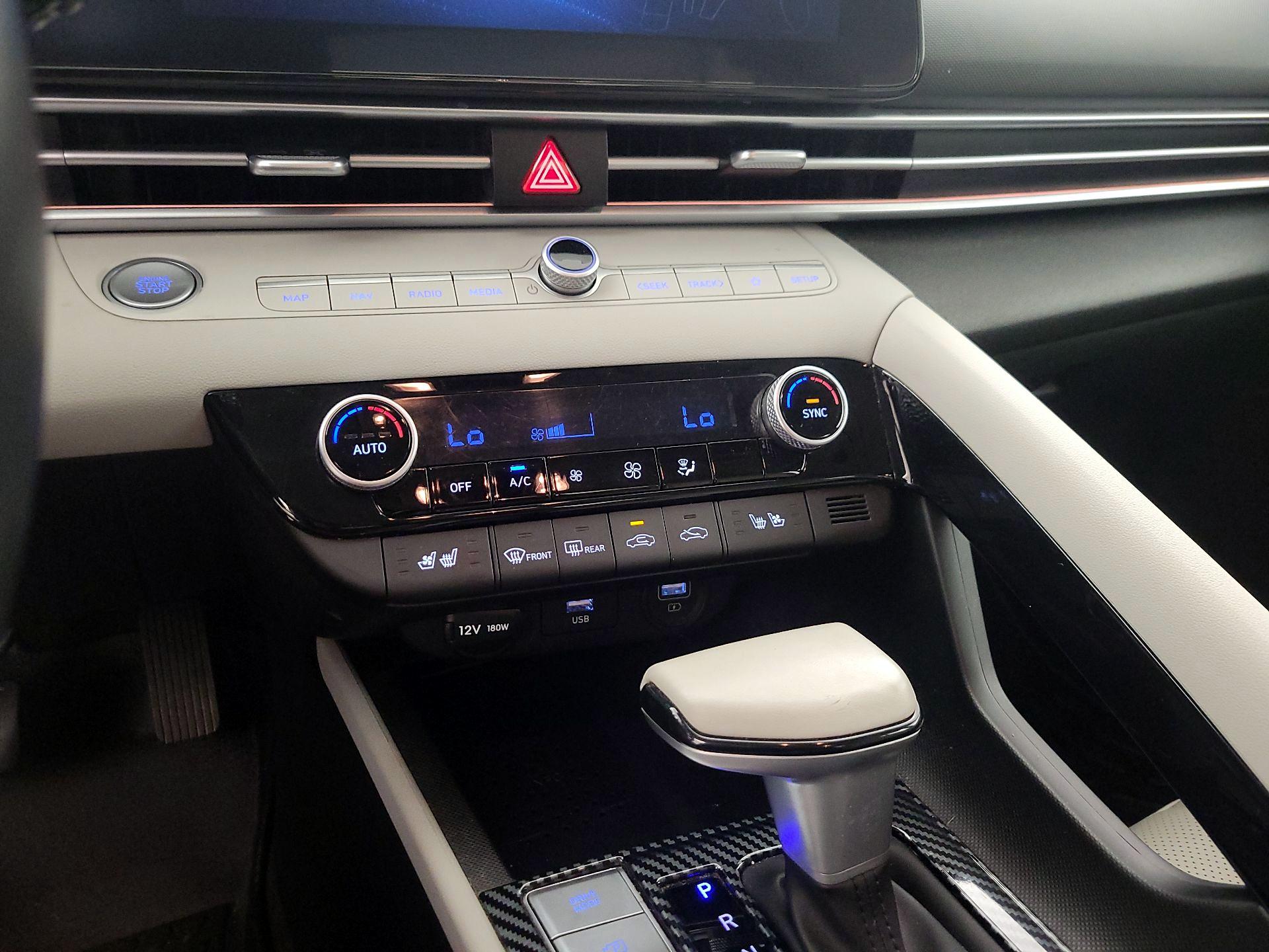 Thumbnail: 2023 Hyundai Elantra - 17