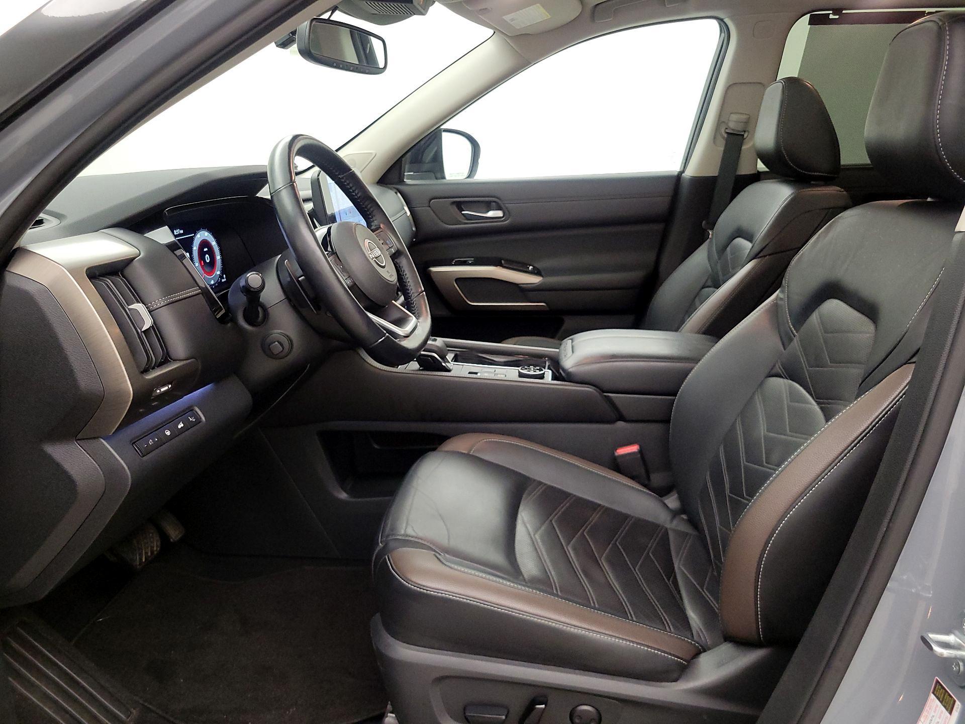 Thumbnail: 2022 Nissan Pathfinder - 11