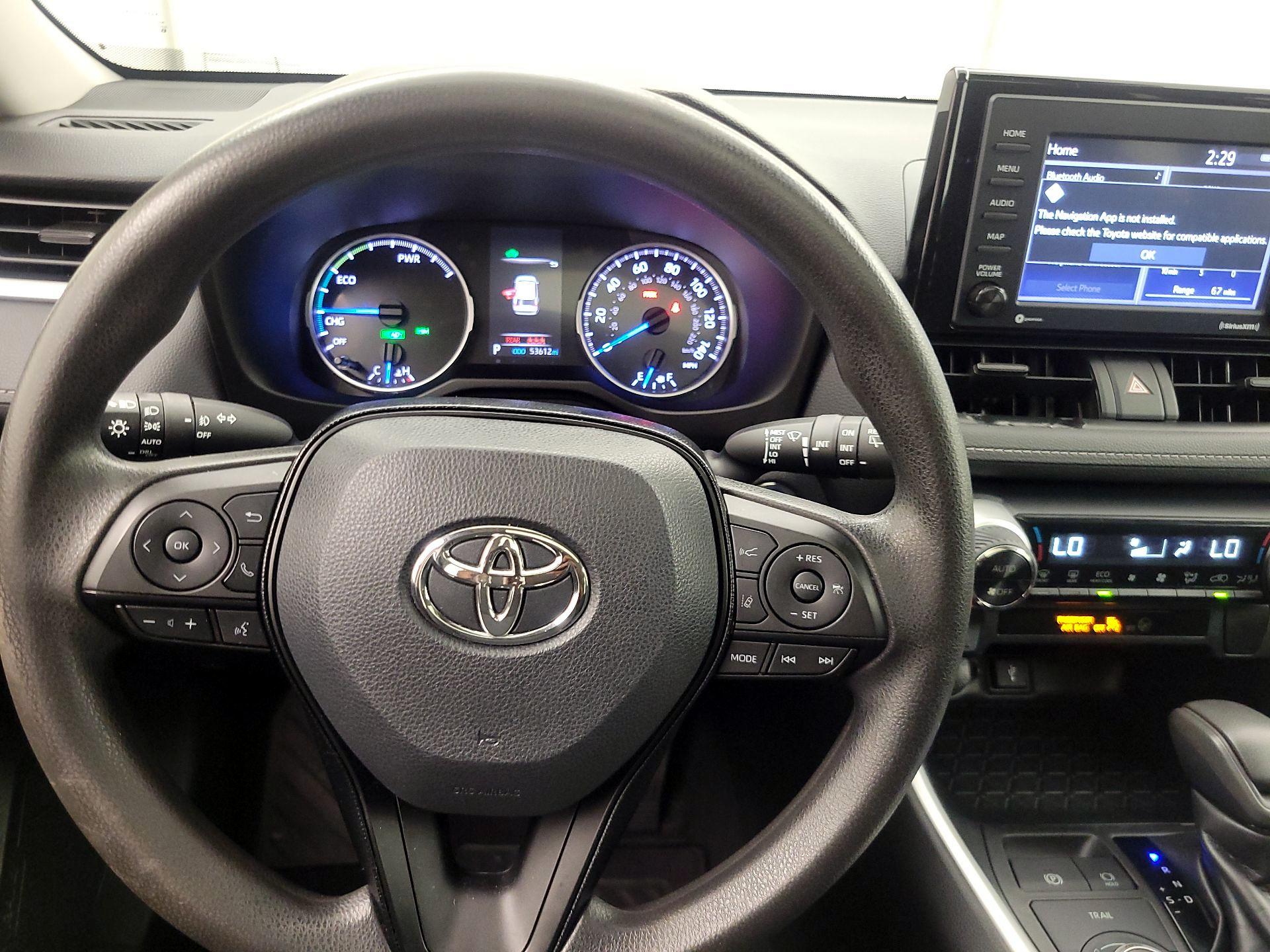 Thumbnail: 2020 Toyota RAV4 - 10