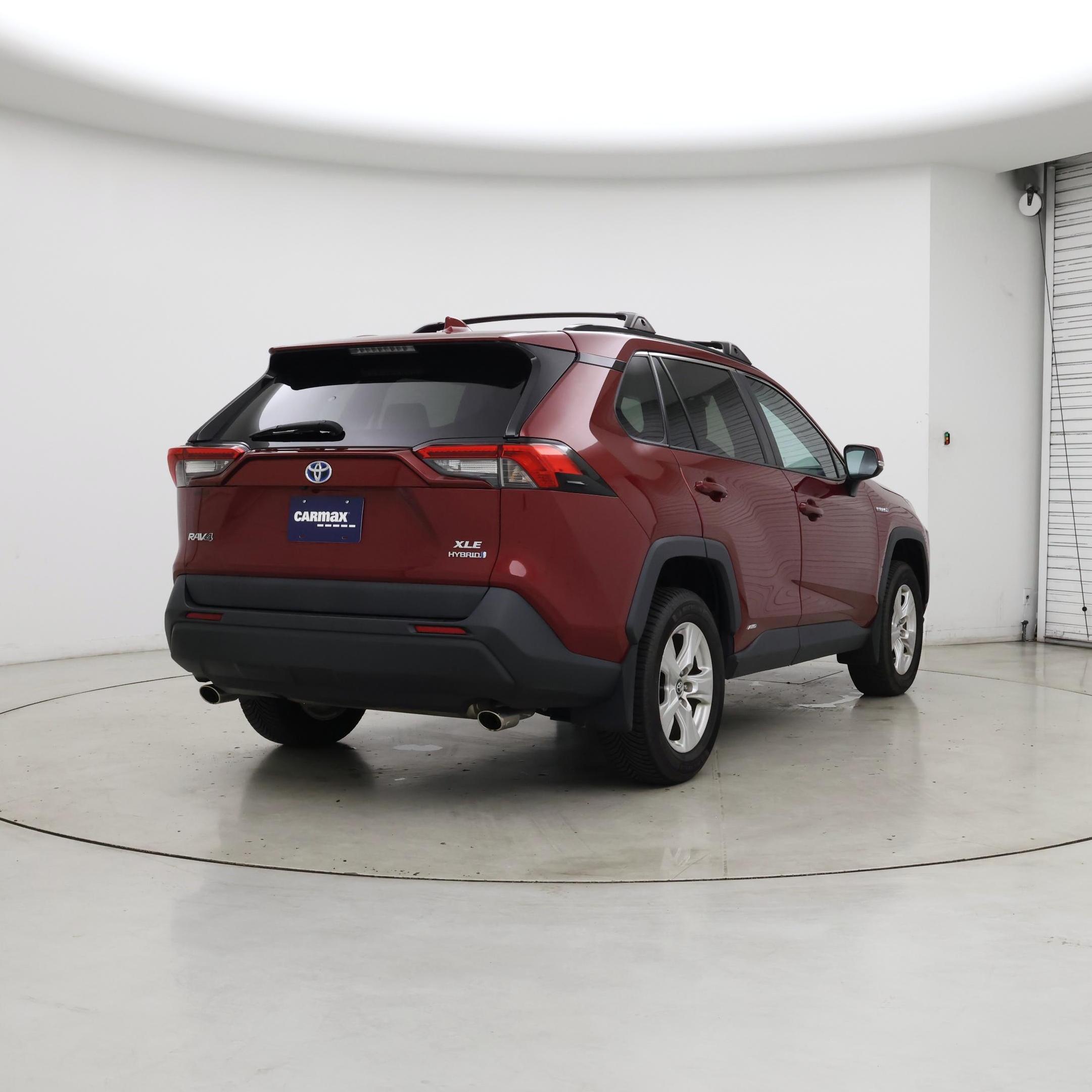 Thumbnail: 2020 Toyota RAV4 - 8