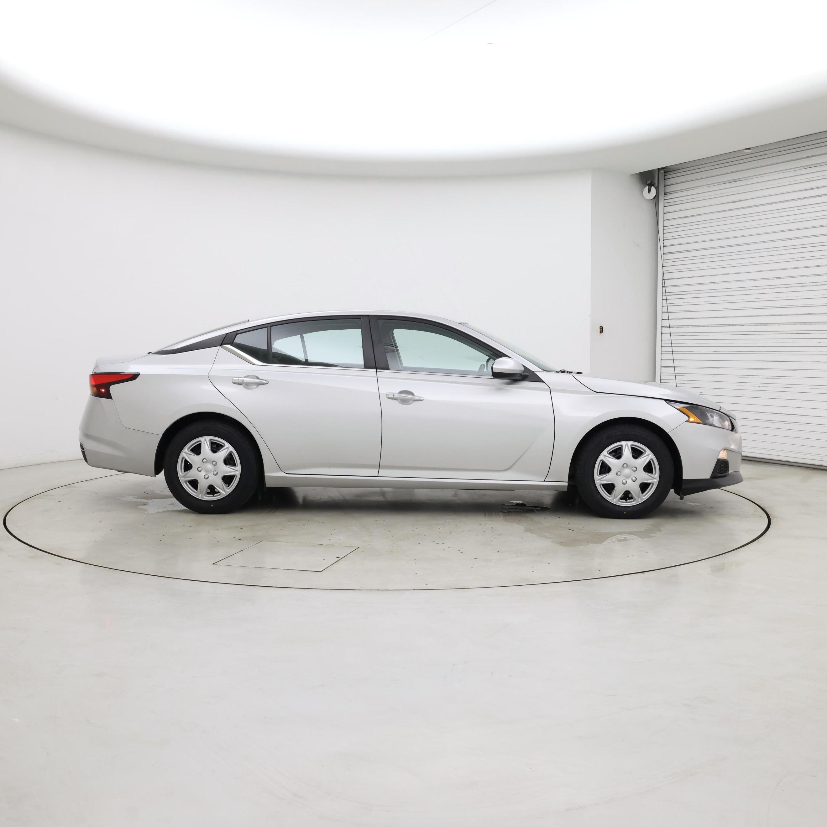 Thumbnail: 2022 Nissan Altima - 7