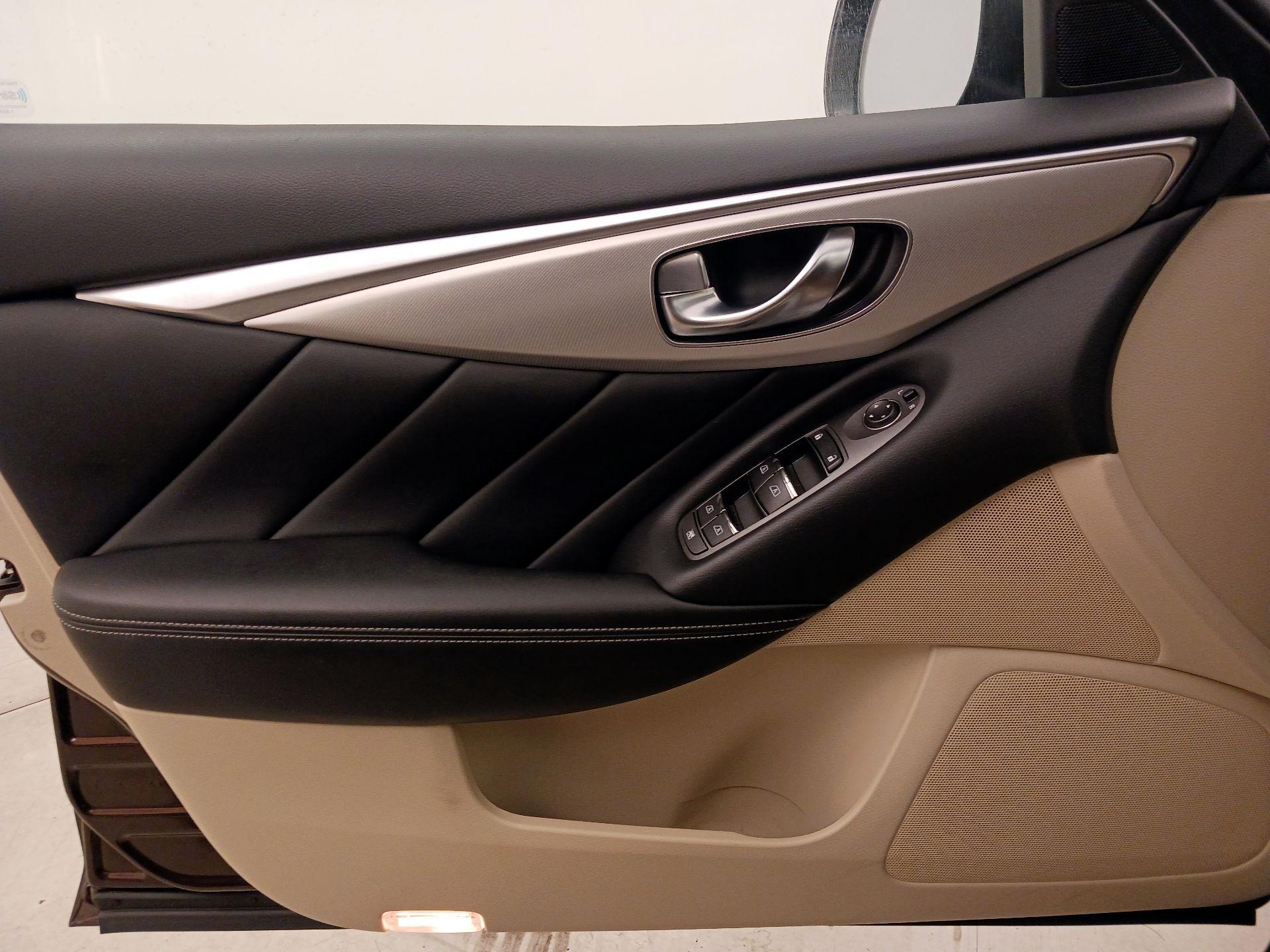 Thumbnail: 2020 INFINITI Q50 - 12
