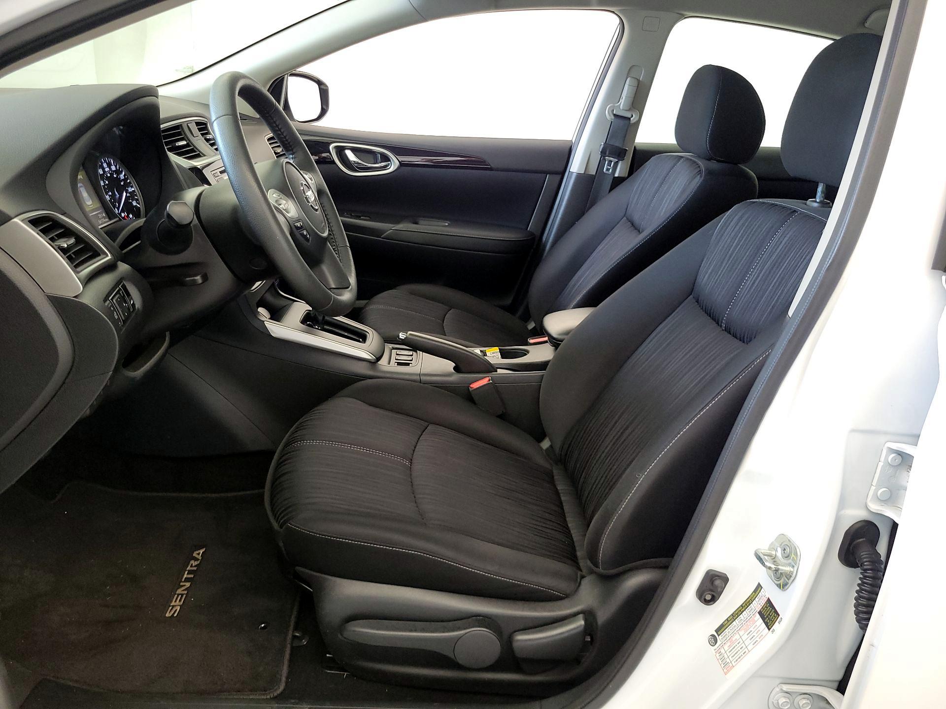 Thumbnail: 2018 Nissan Sentra - 11