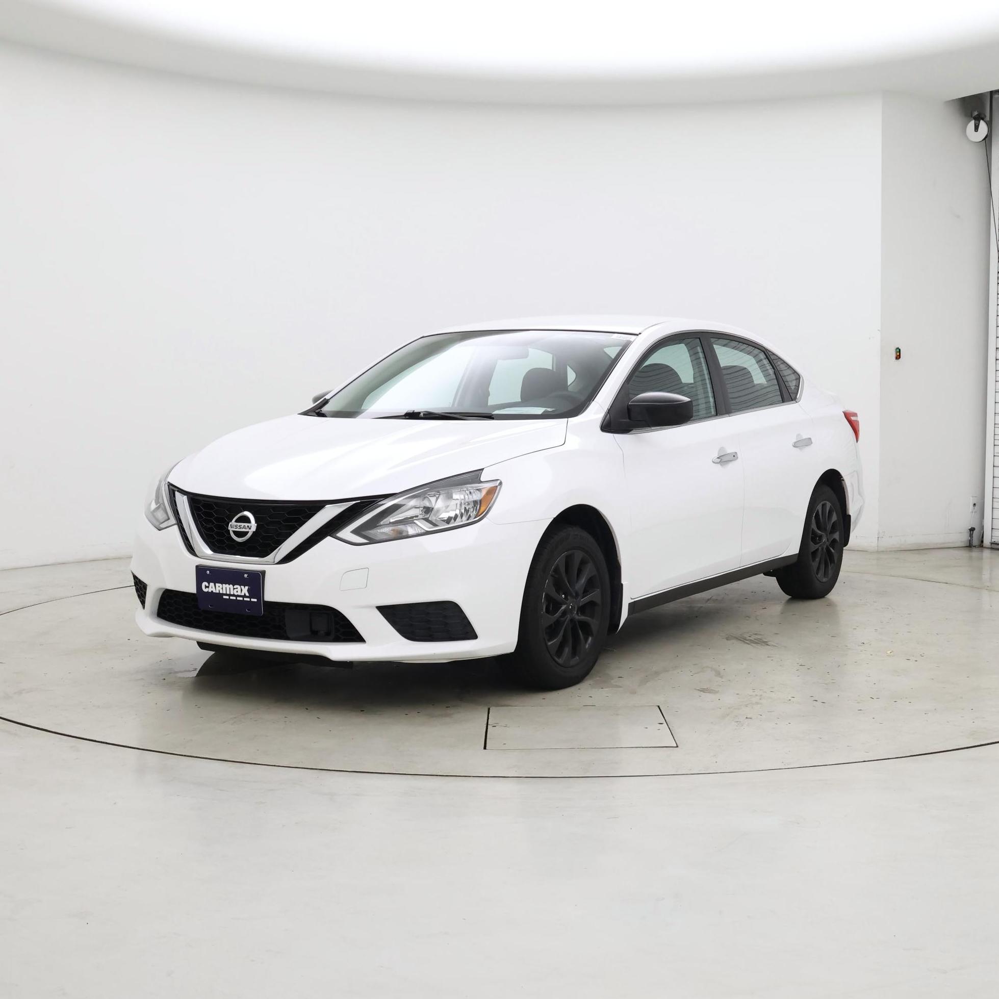Thumbnail: 2018 Nissan Sentra - 4