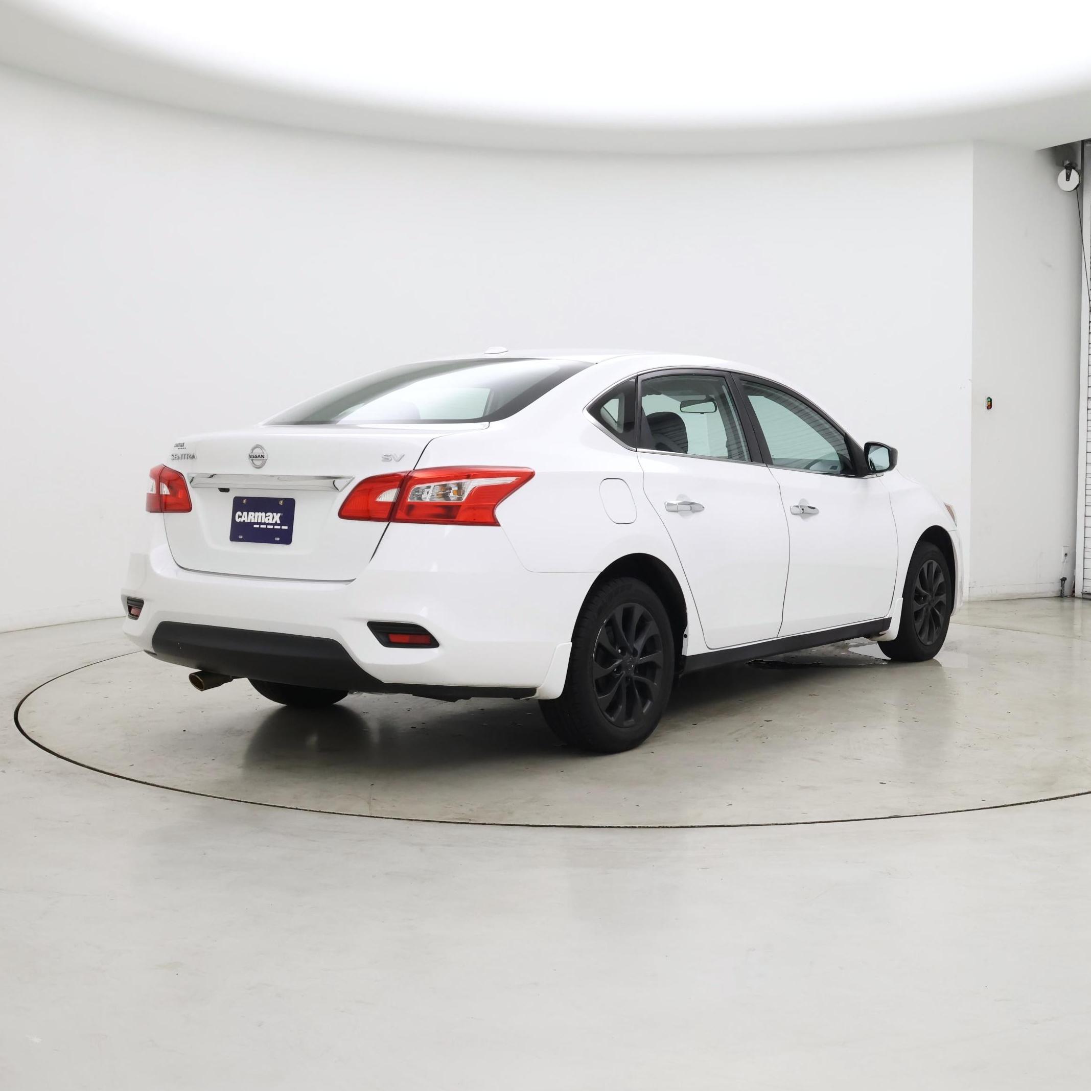 Thumbnail: 2018 Nissan Sentra - 8