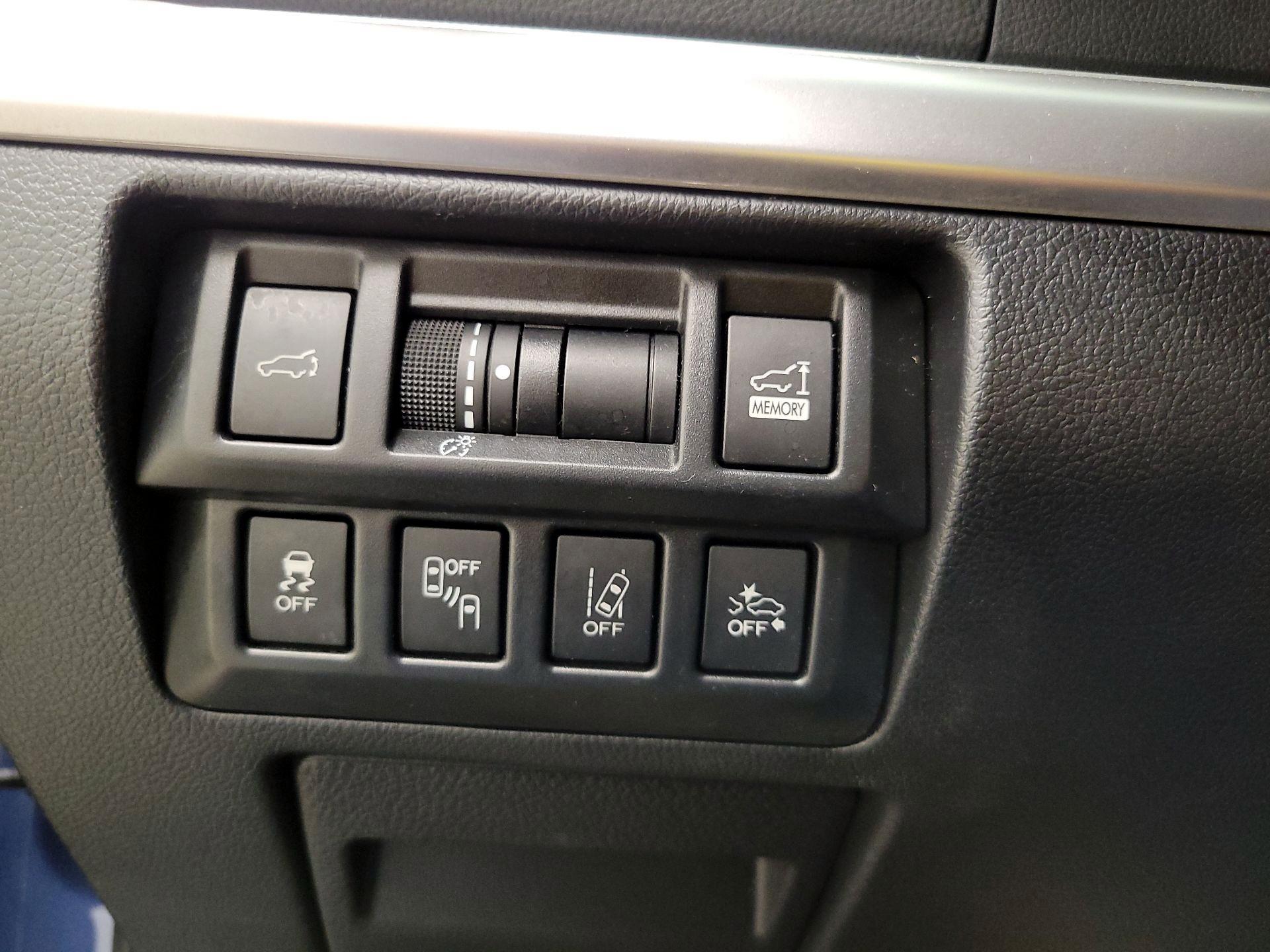 Thumbnail: 2019 Subaru Outback - 13