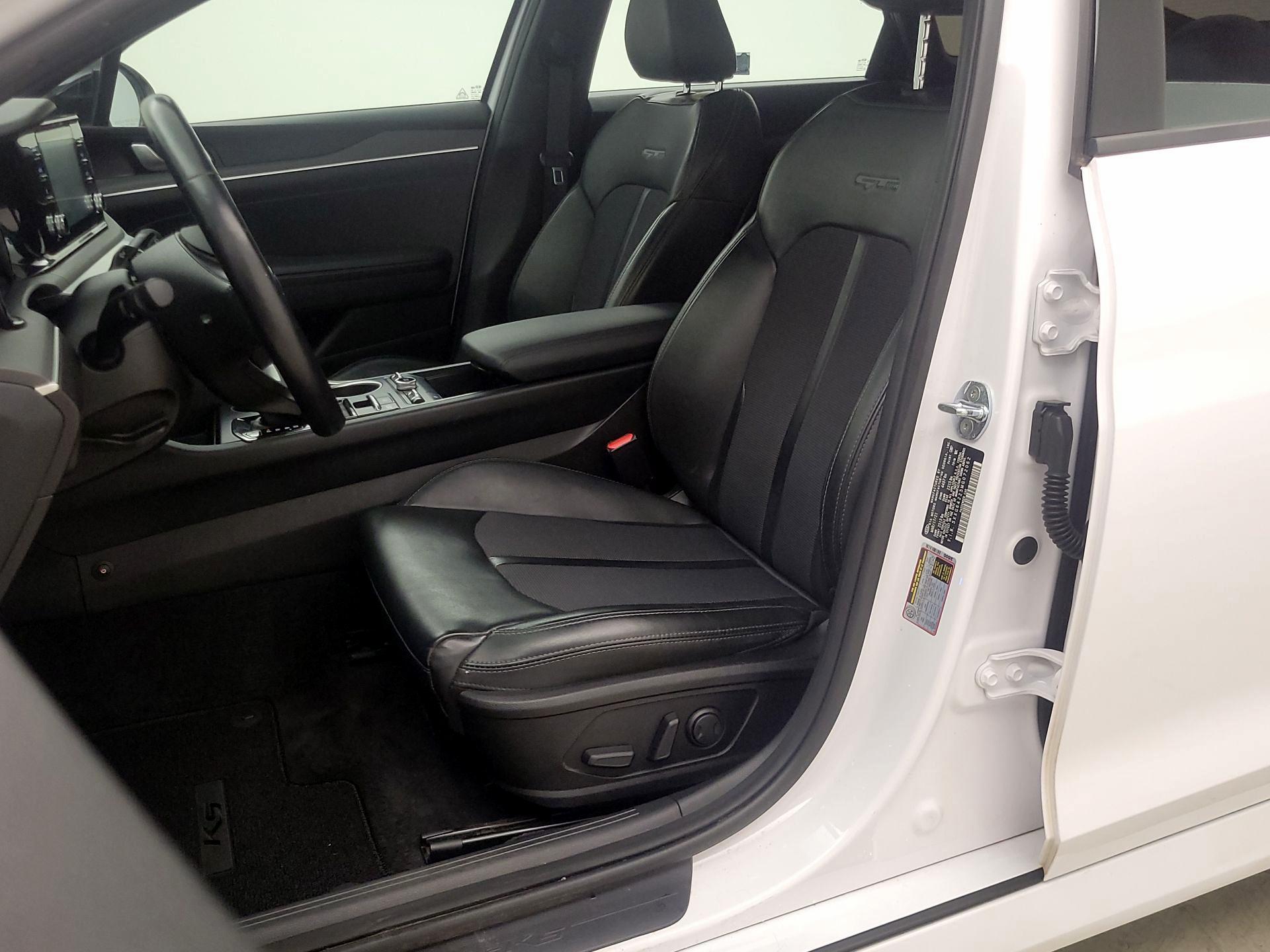 Thumbnail: 2021 Kia K5 - 11