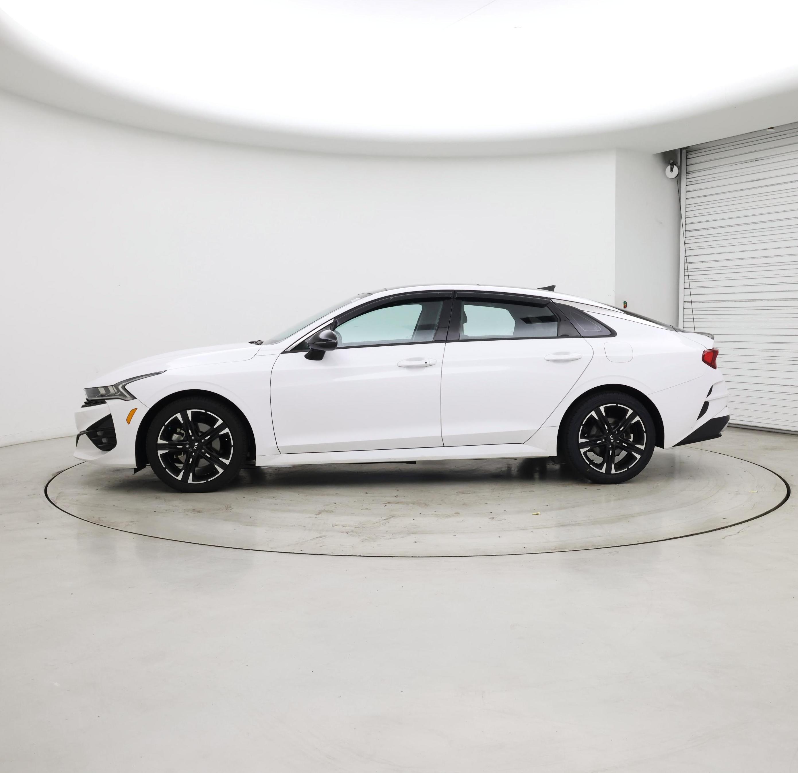 Thumbnail: 2021 Kia K5 - 3