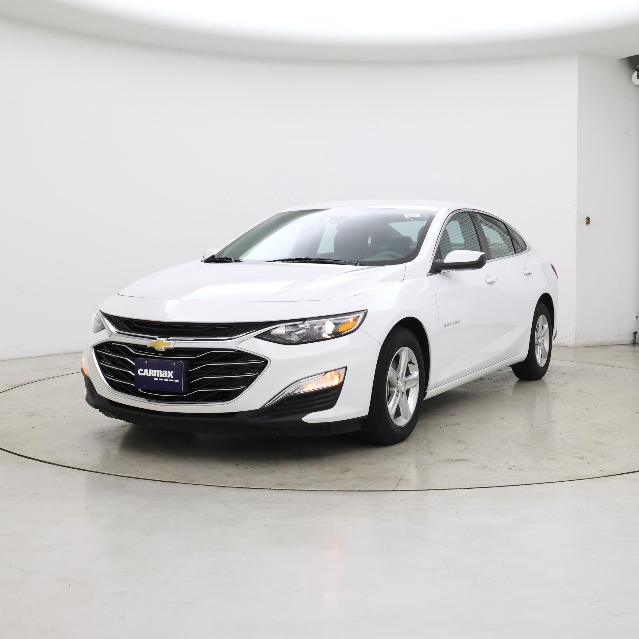 Thumbnail: 2022 Chevrolet Malibu - 4