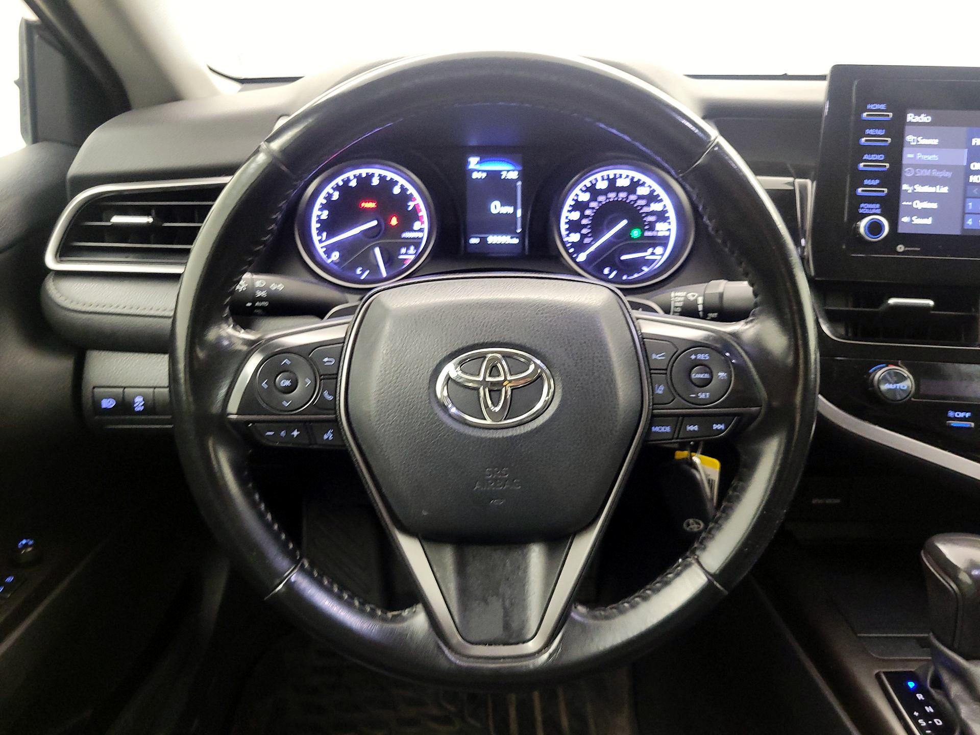 Thumbnail: 2021 Toyota Camry - 10