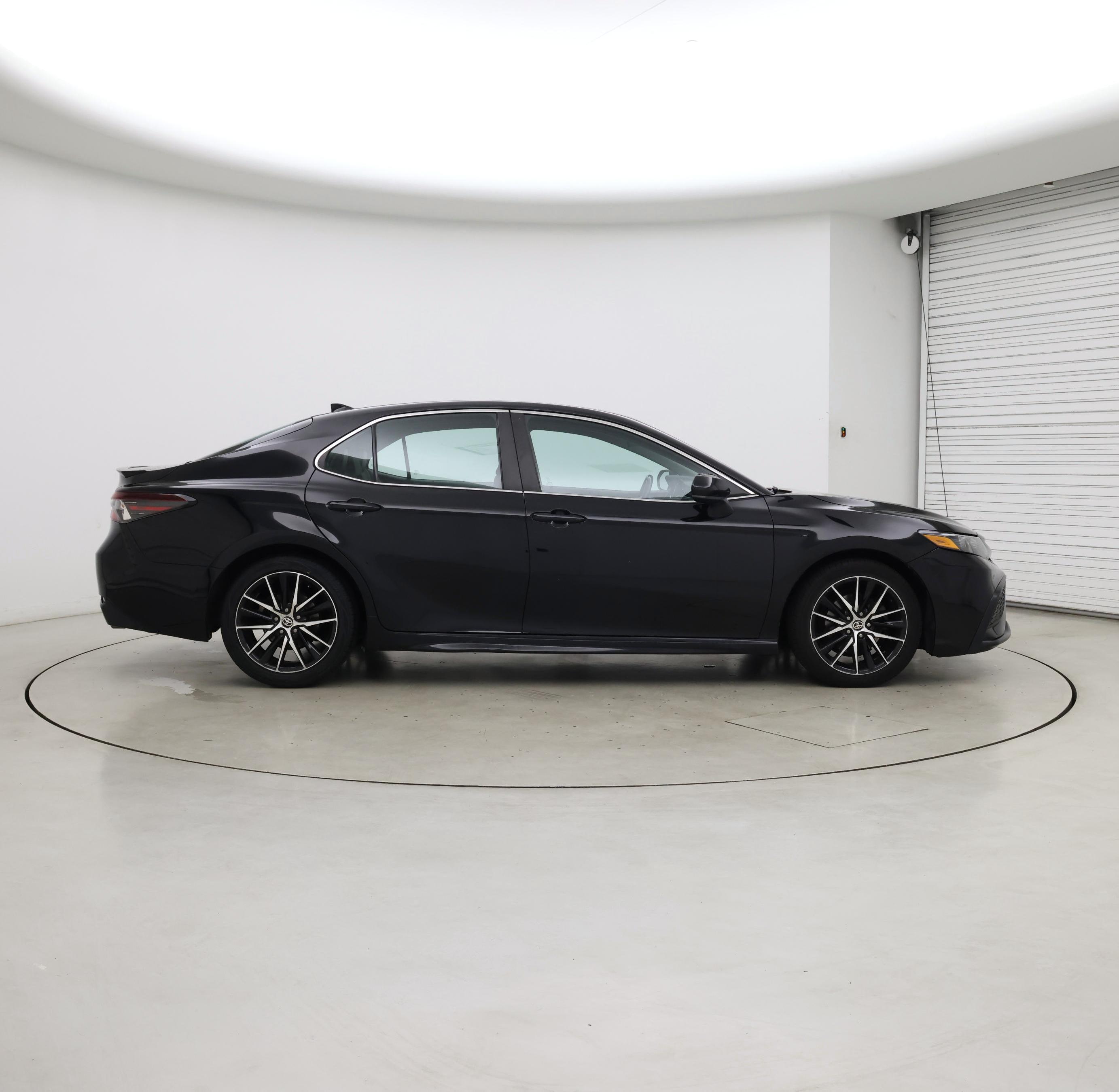 Thumbnail: 2021 Toyota Camry - 7