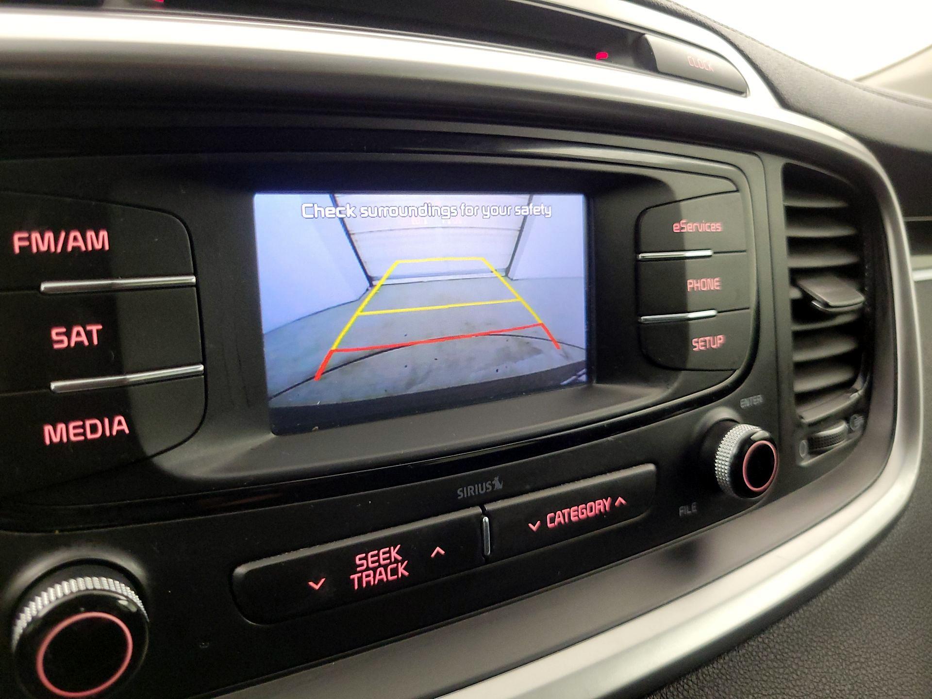 Thumbnail: 2016 Kia Sorento - 14