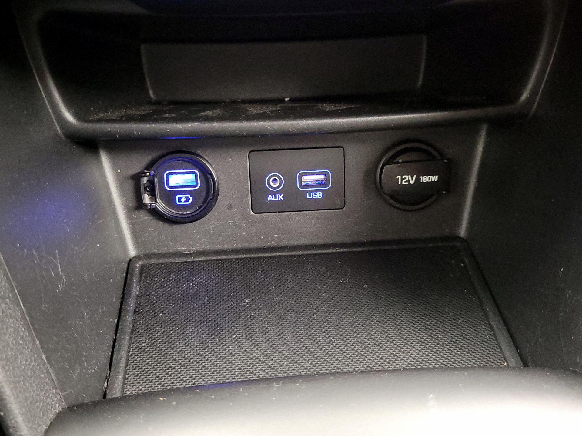 Thumbnail: 2019 Hyundai Kona - 18