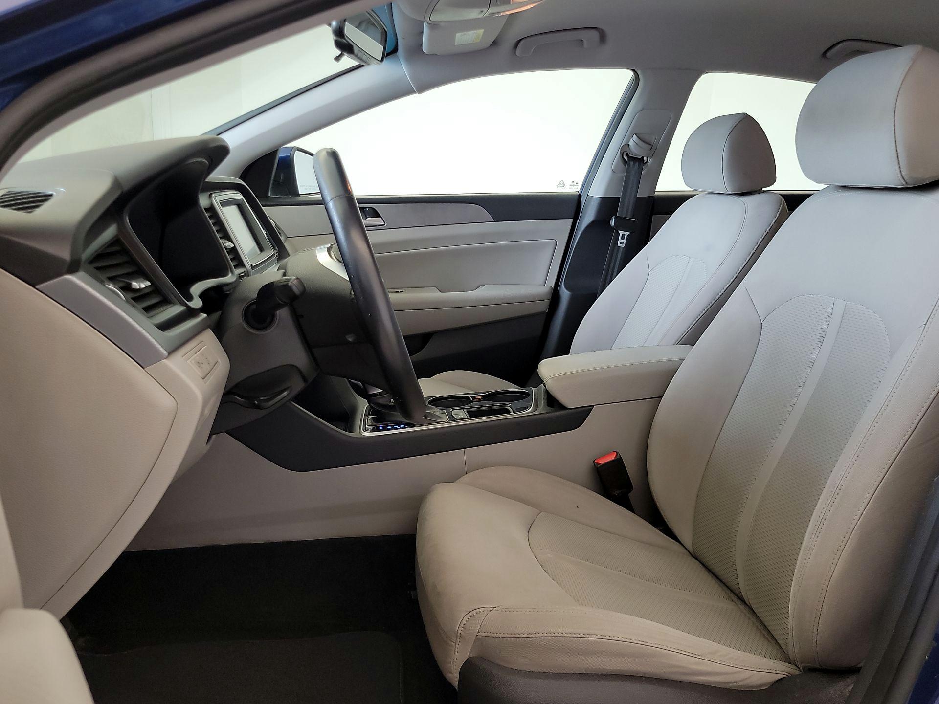 Thumbnail: 2019 Hyundai Sonata - 11
