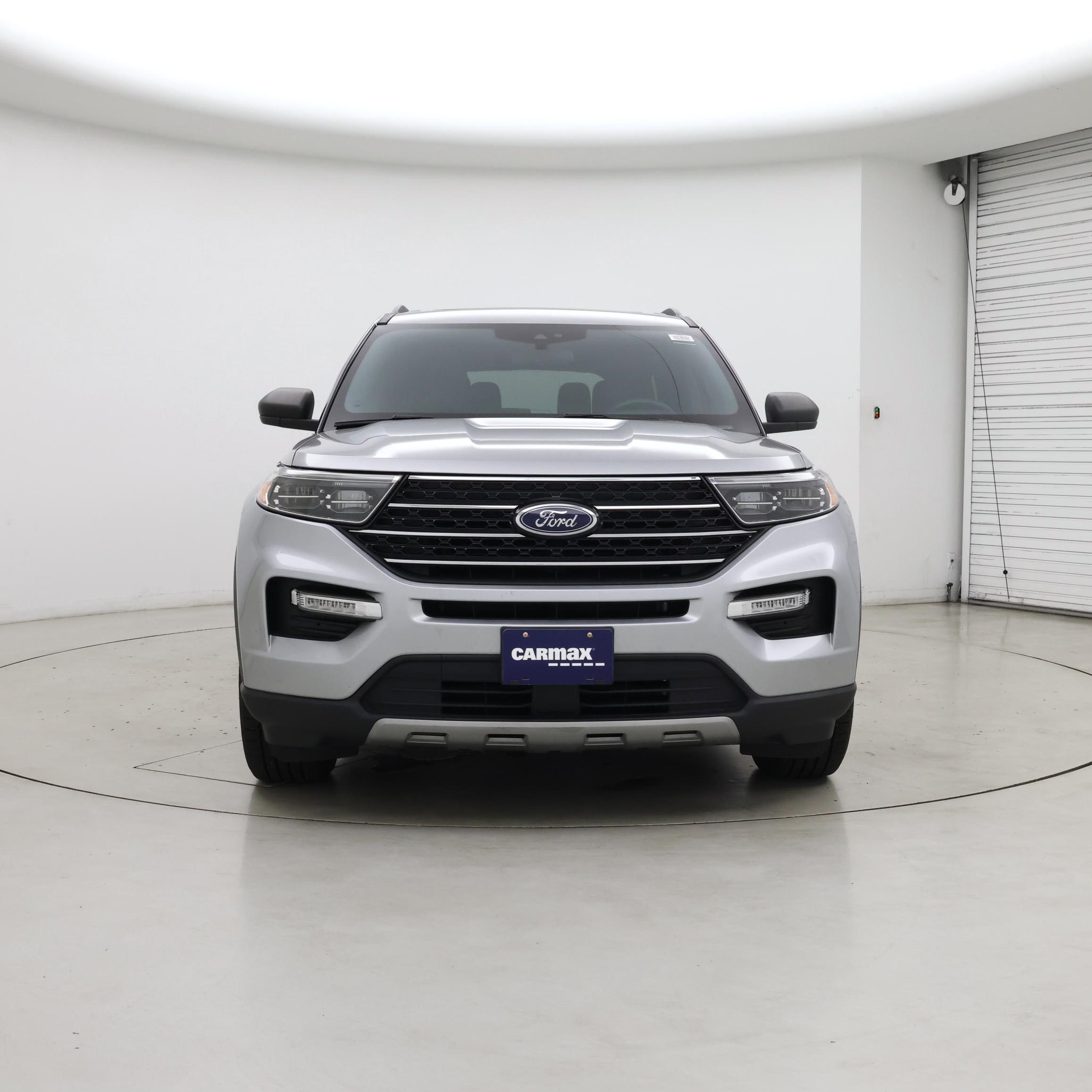 Thumbnail: 2020 Ford Explorer - 5